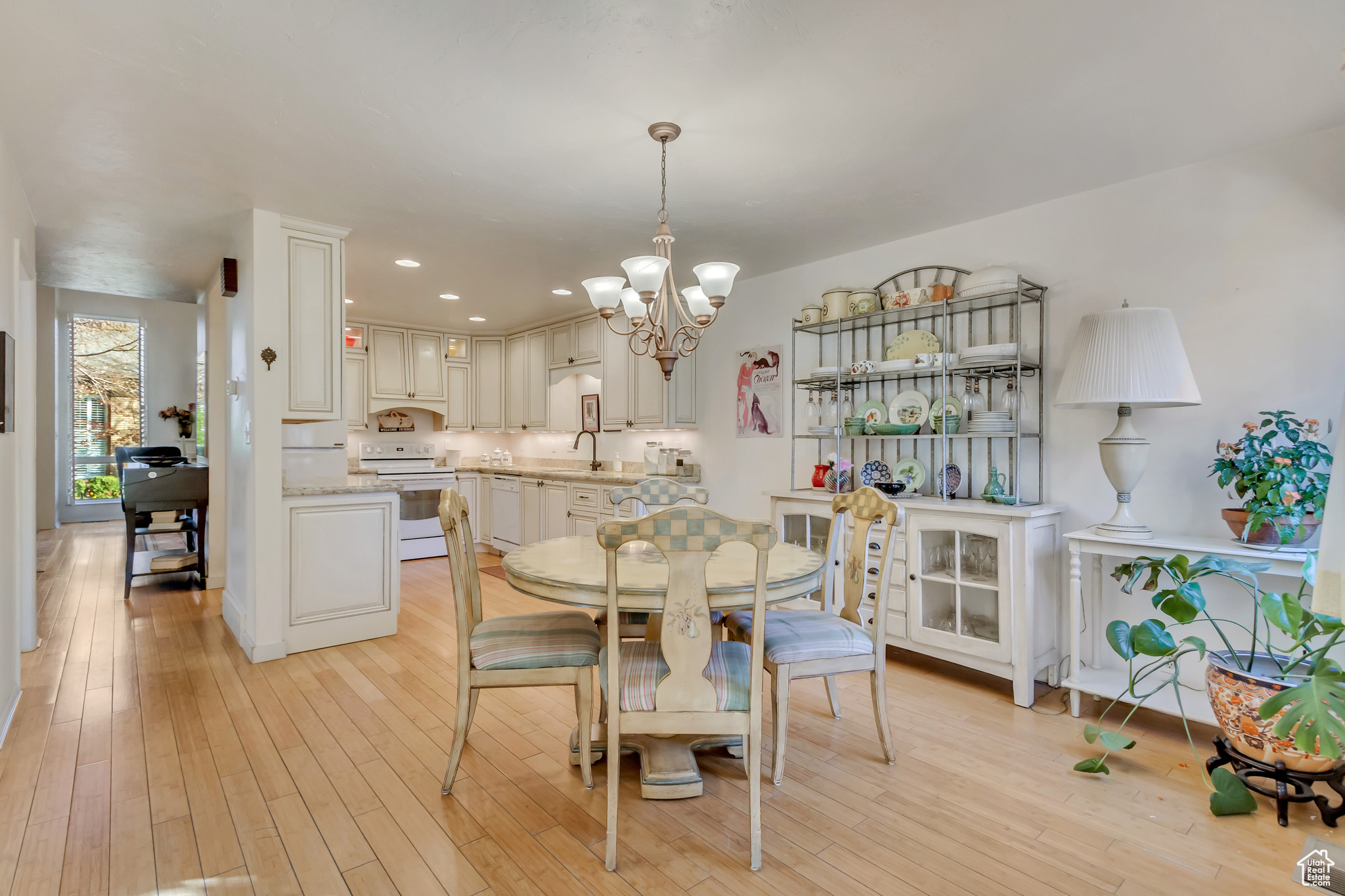 1605 E 6535, Murray, Utah image 4