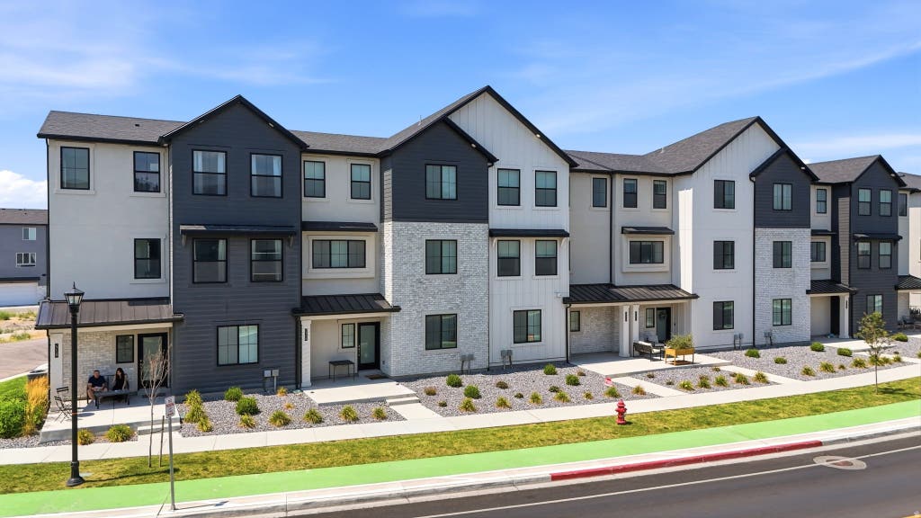 Photo of 514 S 900 W, American Fork, UT 84003 (MLS # 2177413)