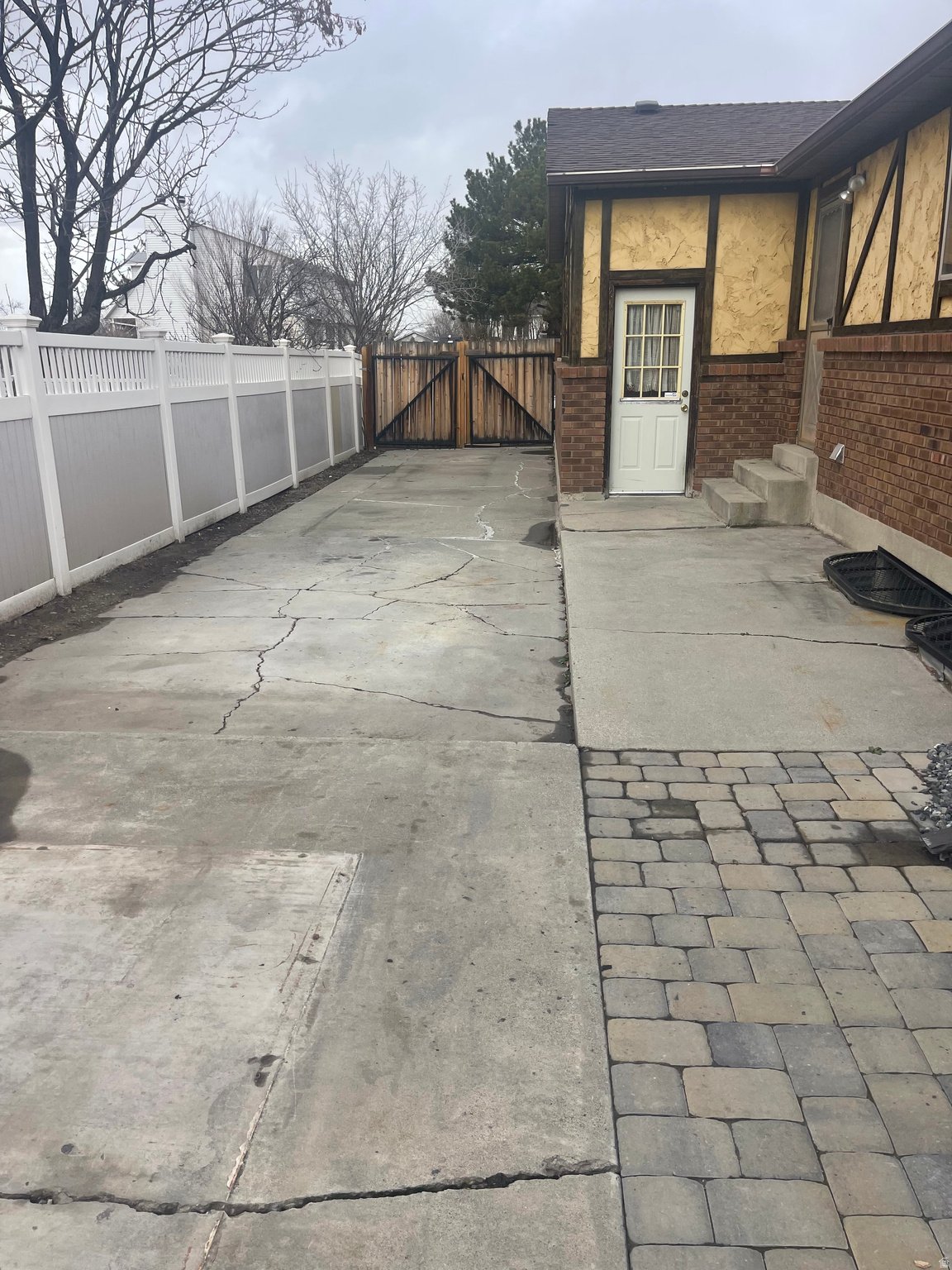 ASPEN HEIGHTS - Residential