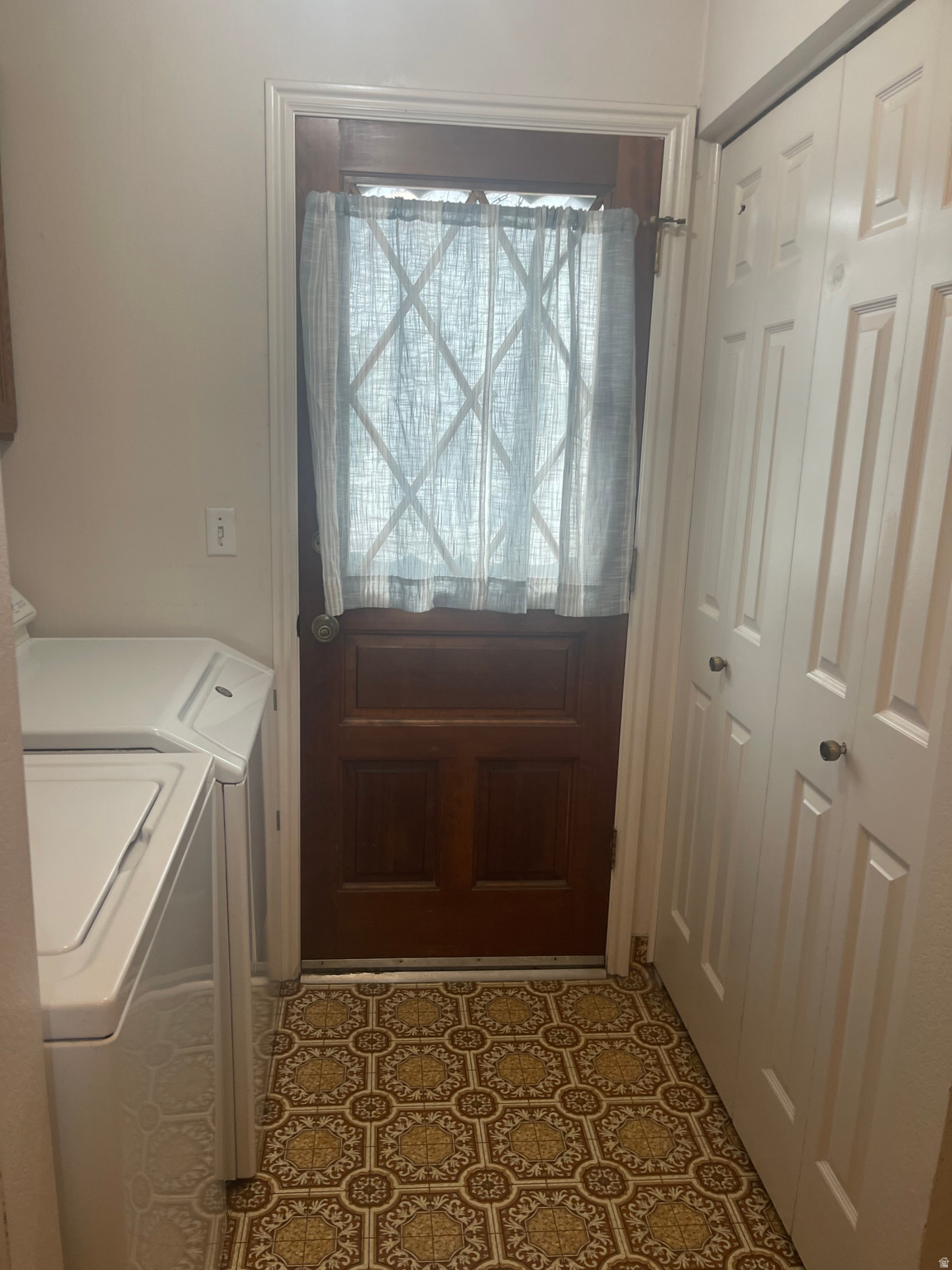 ASPEN HEIGHTS - Residential