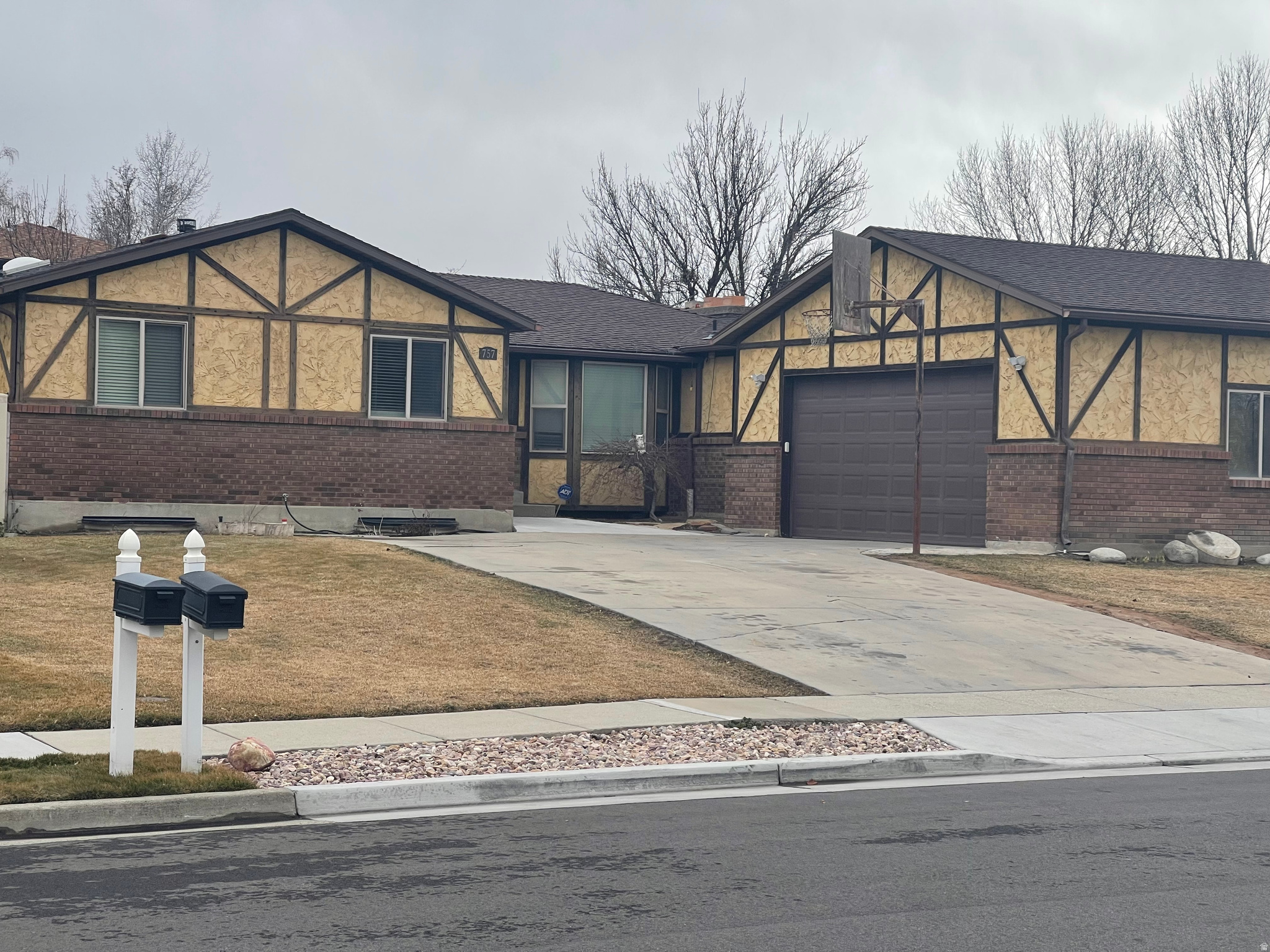 ASPEN HEIGHTS - Residential