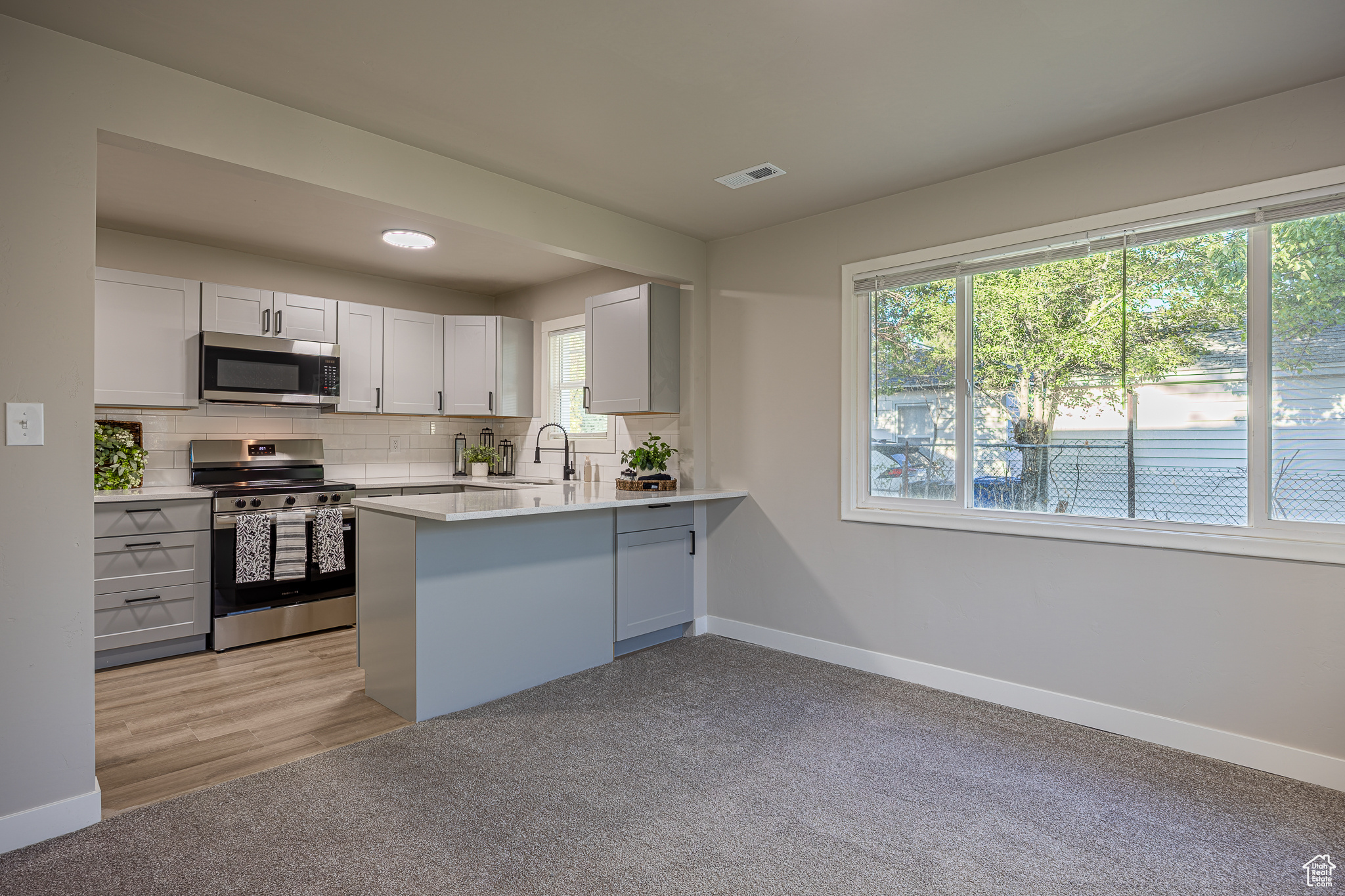 KEARNS TOWNSITE - Residential