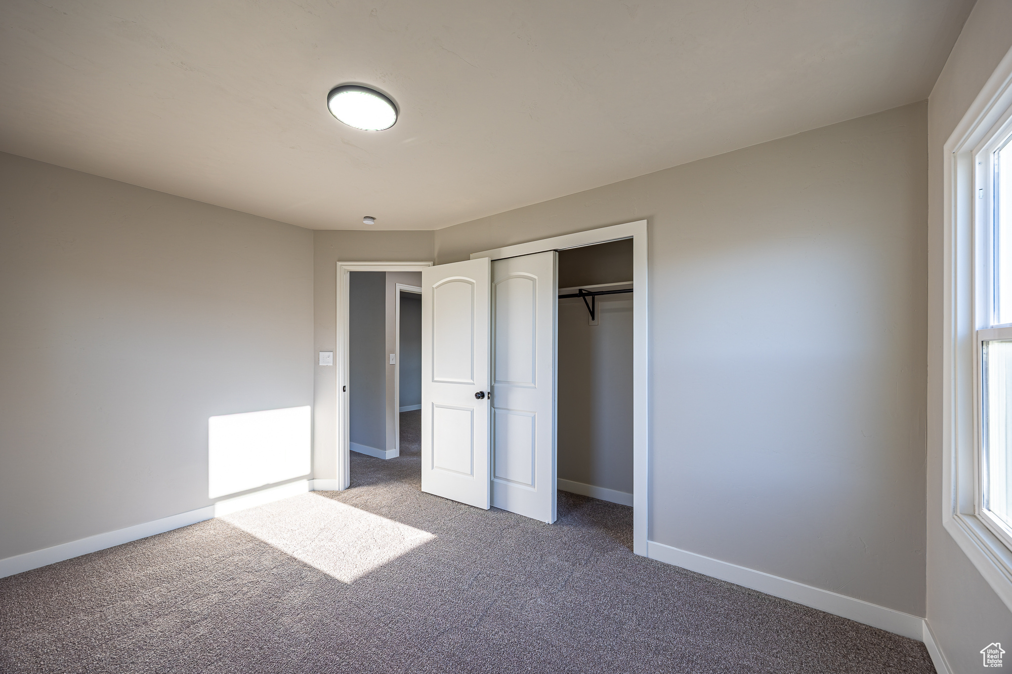 KEARNS TOWNSITE - Residential