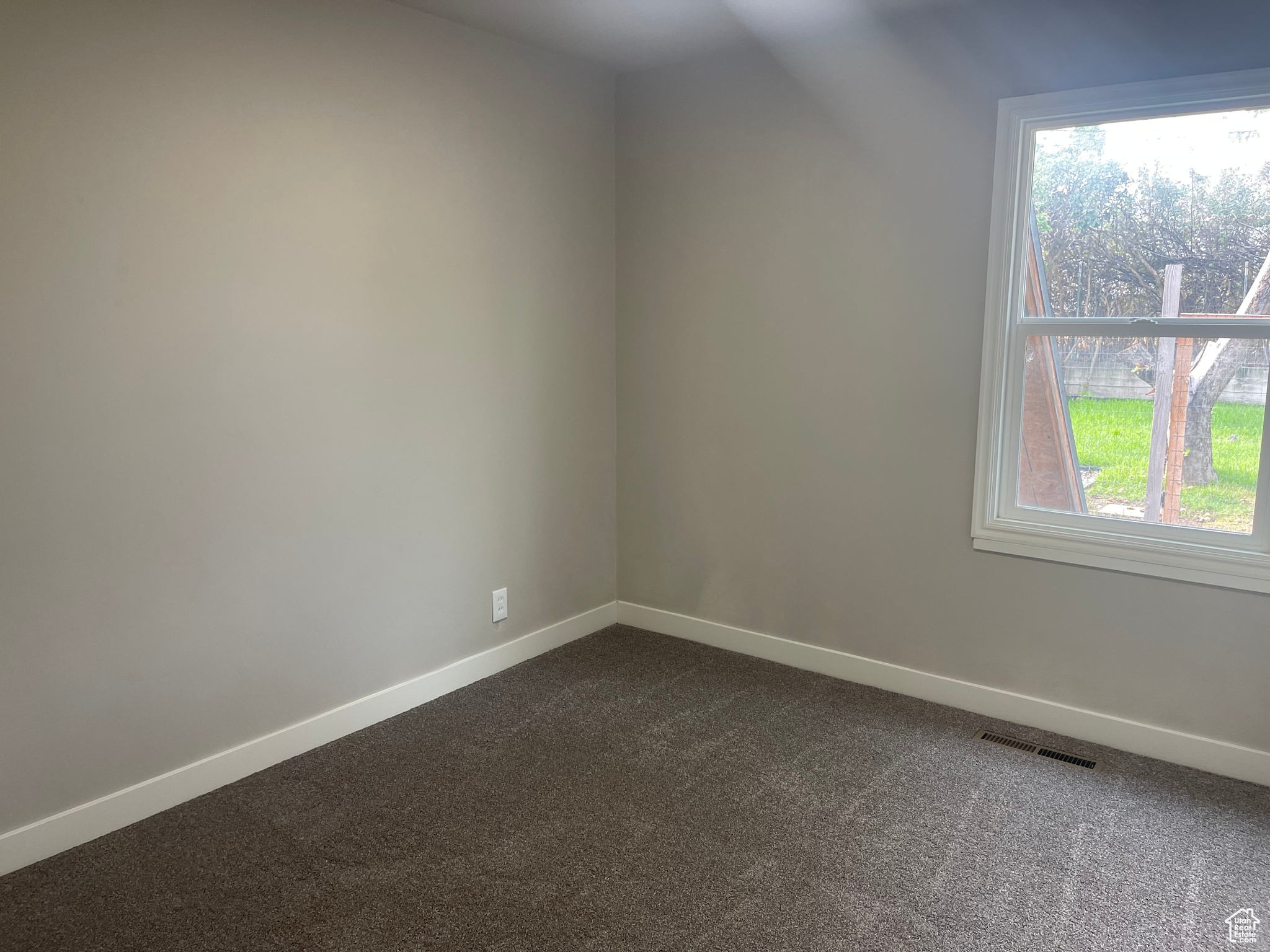 KEARNS TOWNSITE - Residential
