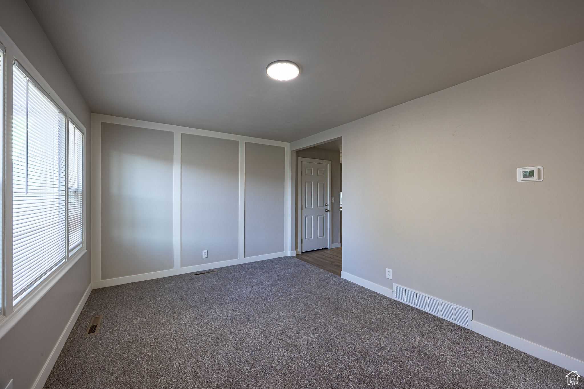 KEARNS TOWNSITE - Residential