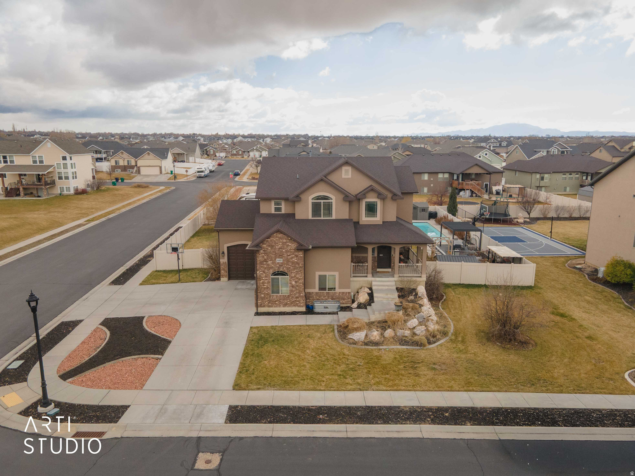 BROOKFIELD MEADOWS - Residential