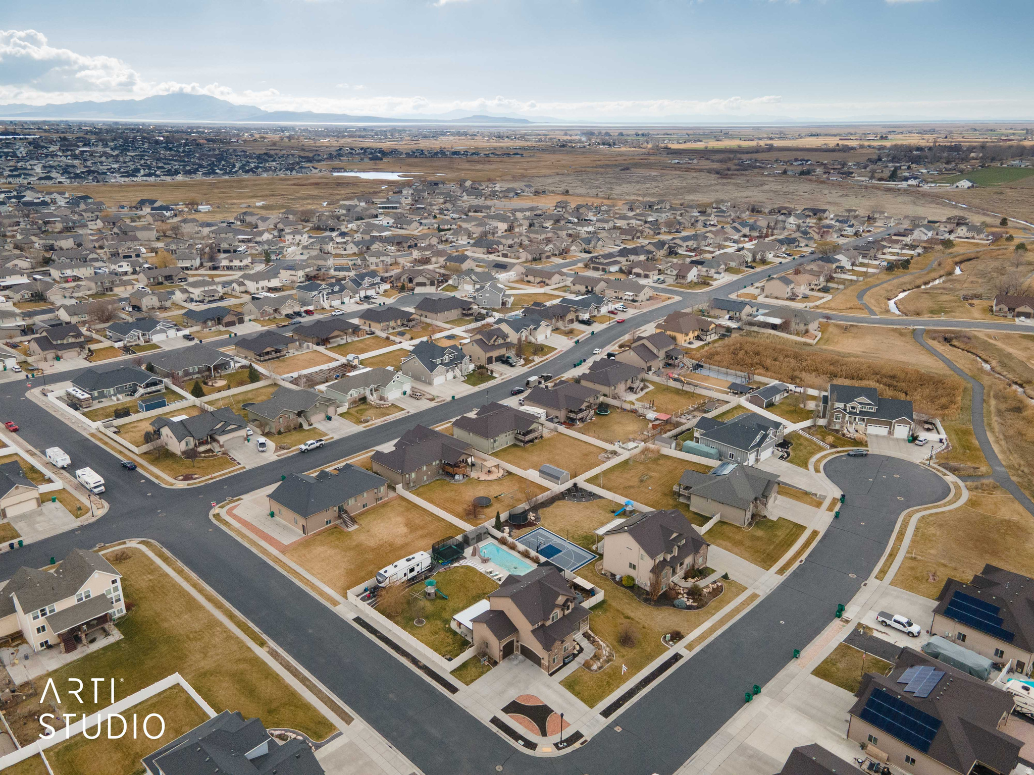 BROOKFIELD MEADOWS - Residential