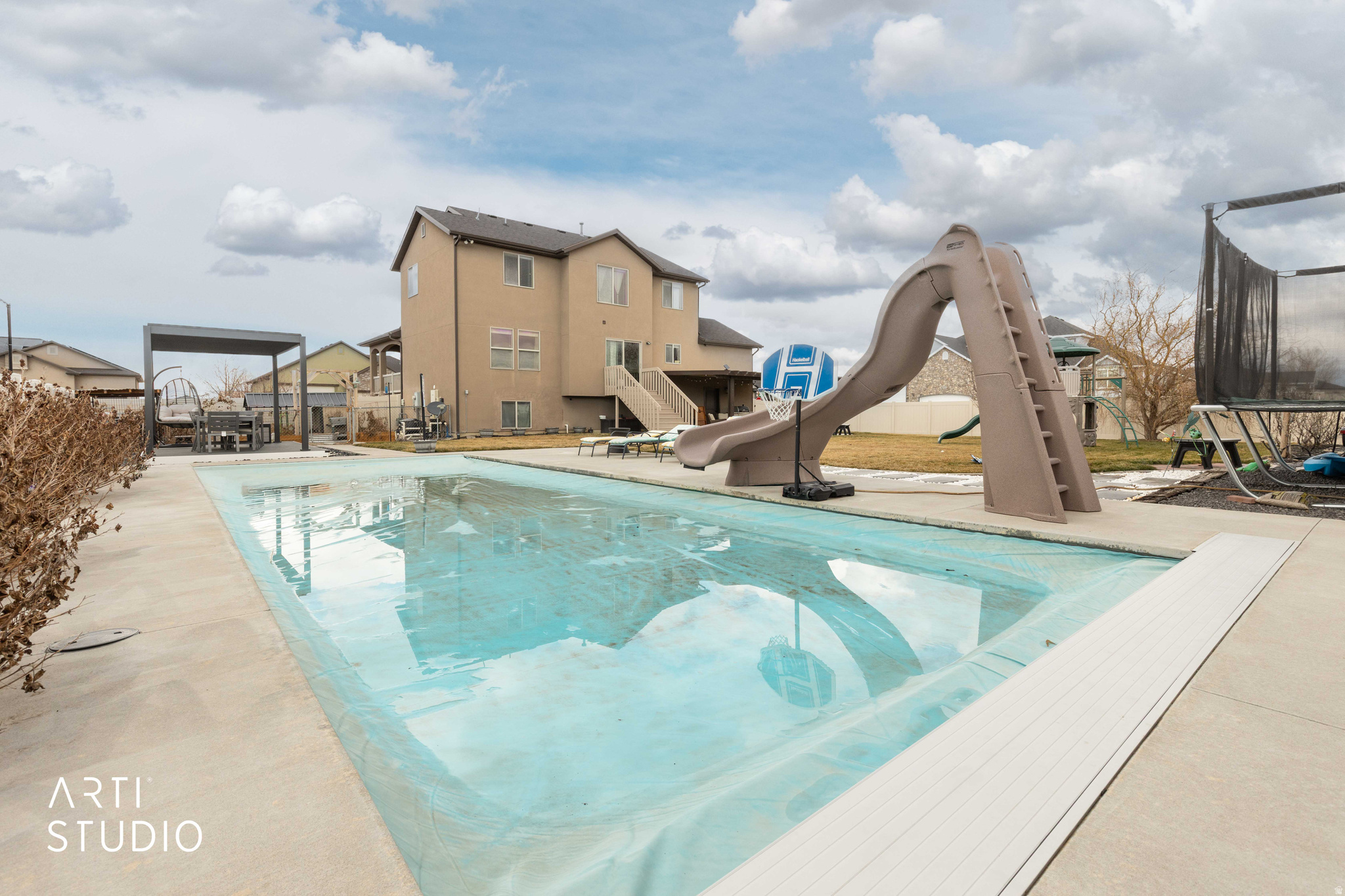 BROOKFIELD MEADOWS - Residential