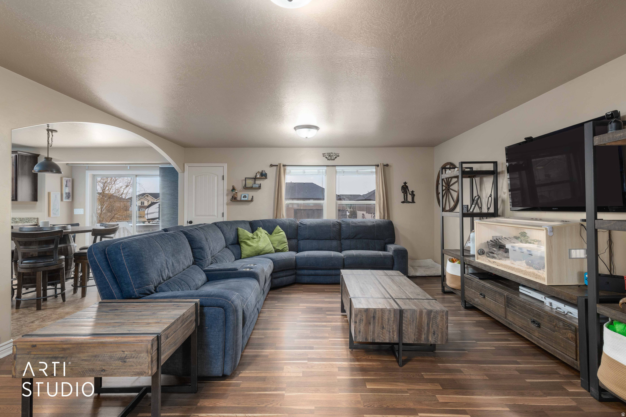 BROOKFIELD MEADOWS - Residential