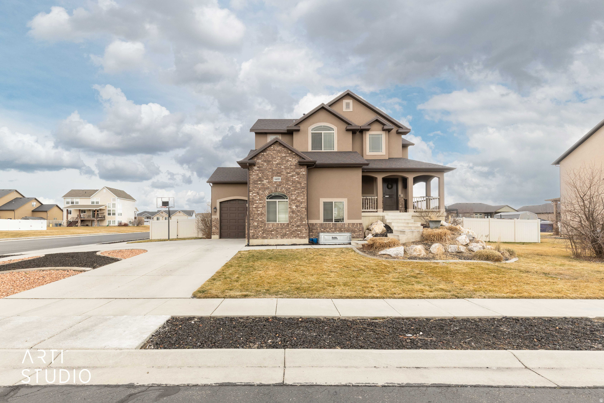 BROOKFIELD MEADOWS - Residential