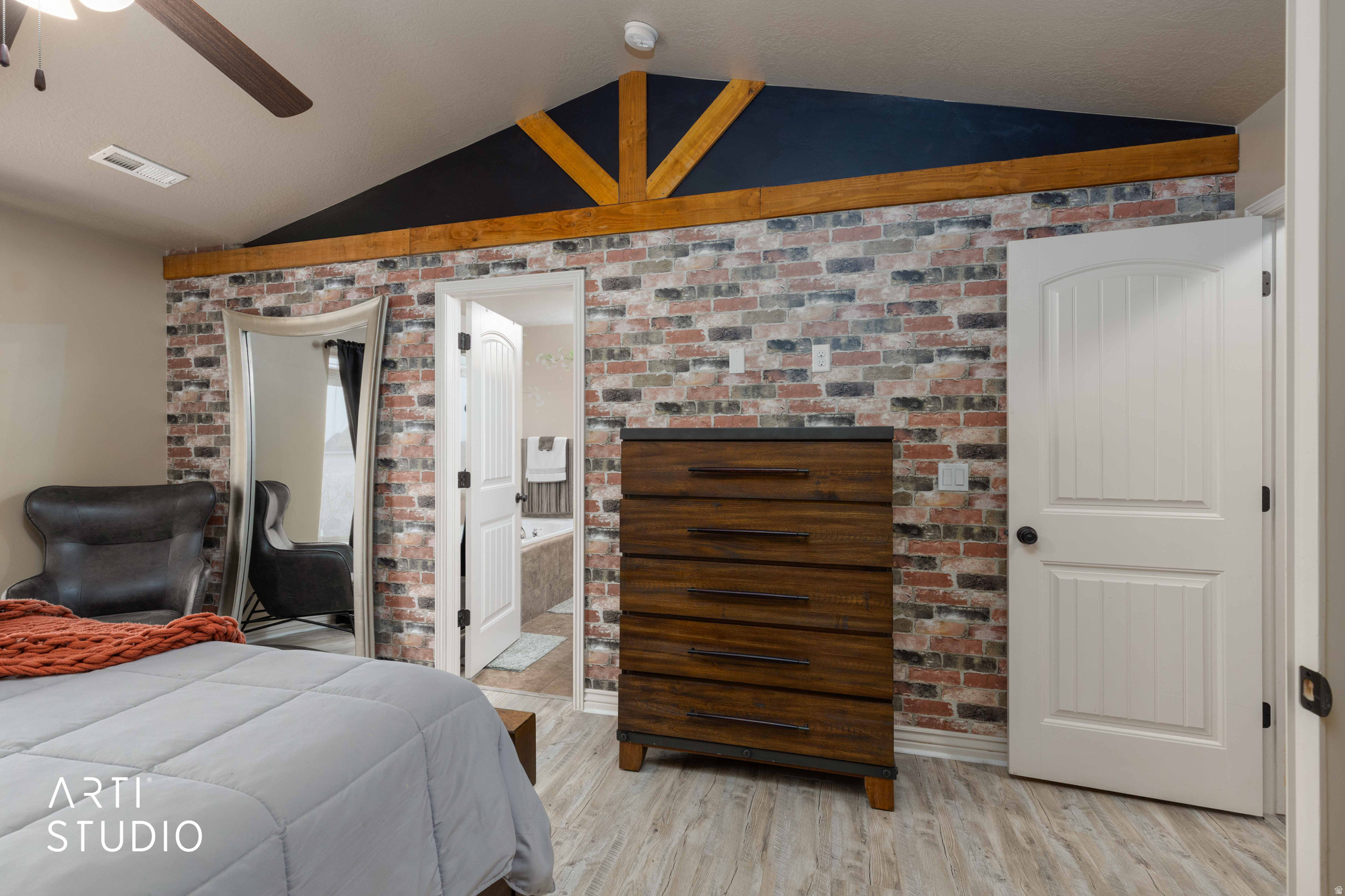 BROOKFIELD MEADOWS - Residential