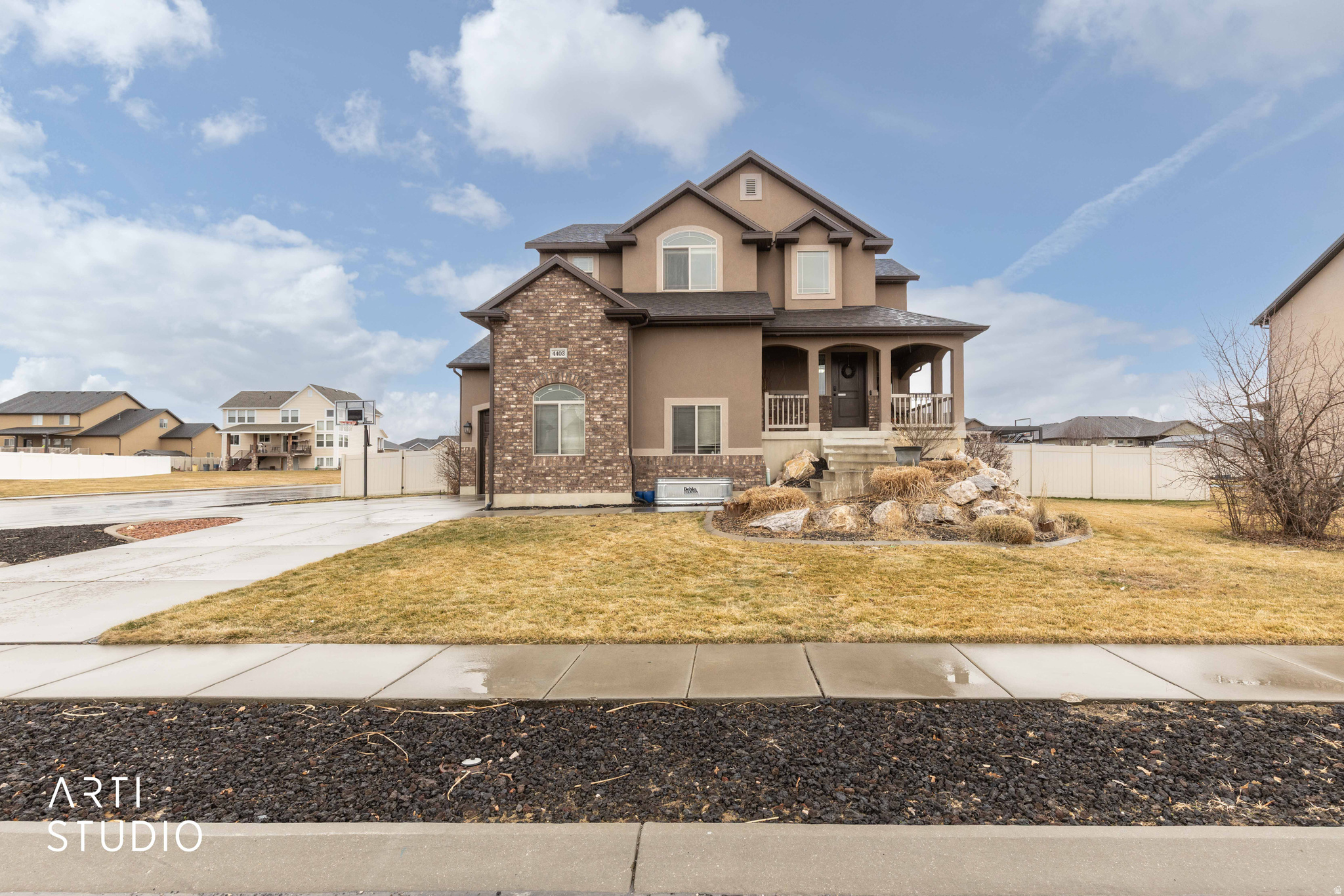 BROOKFIELD MEADOWS - Residential