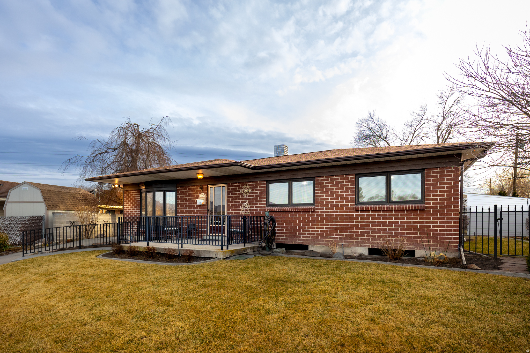 AUBURN GARDENS - Residential