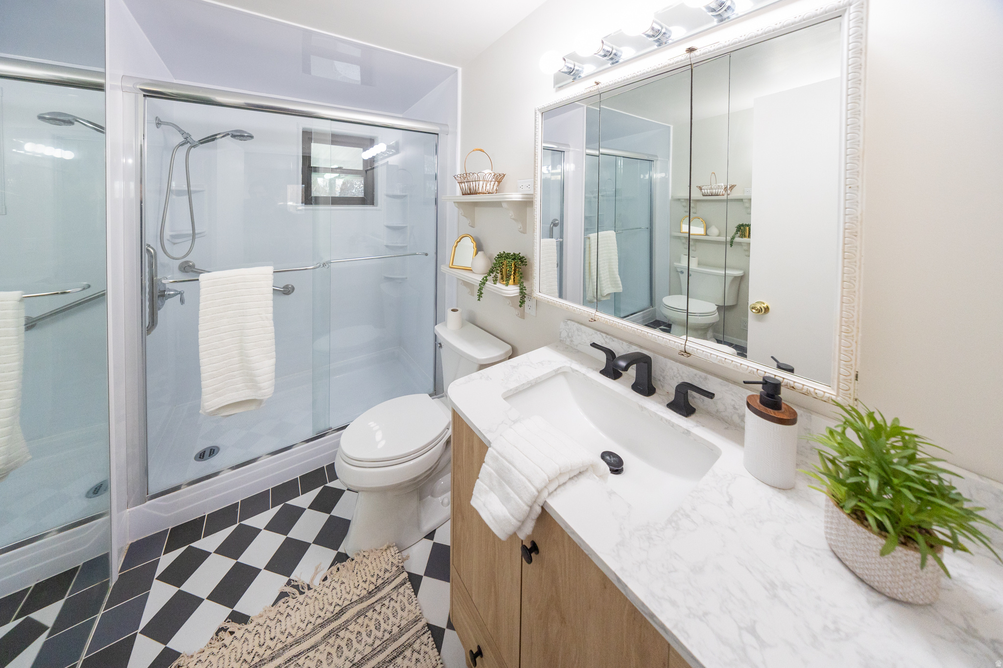 AUBURN GARDENS - Residential