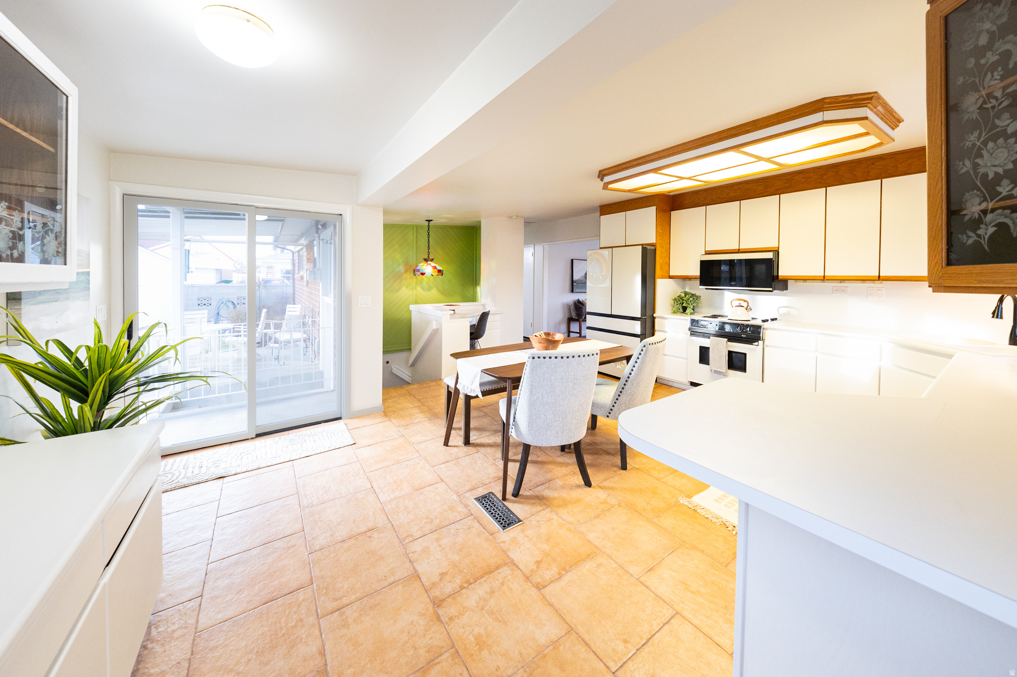 AUBURN GARDENS - Residential