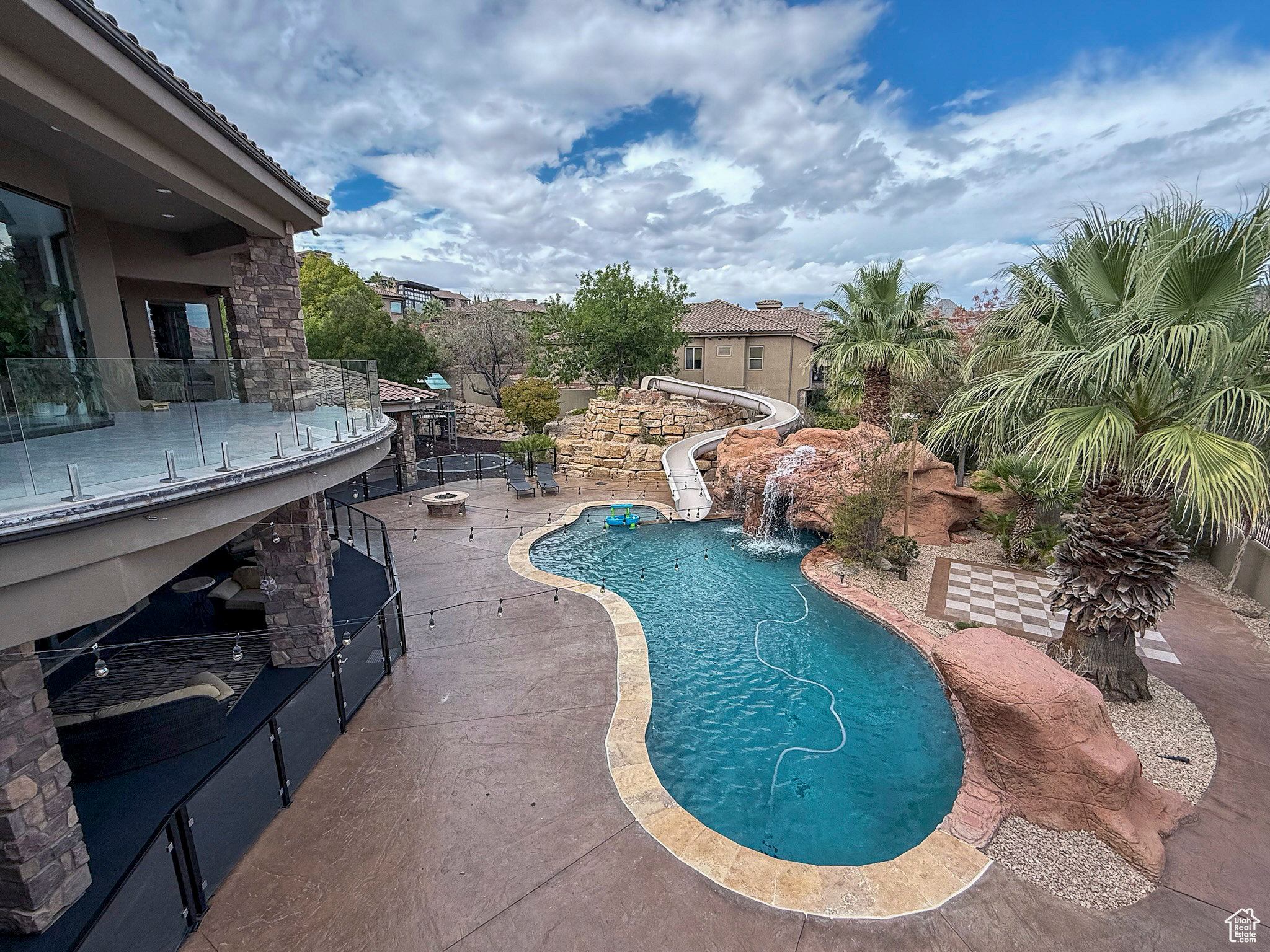 NORTHBRIDGE EST 2 - Residential