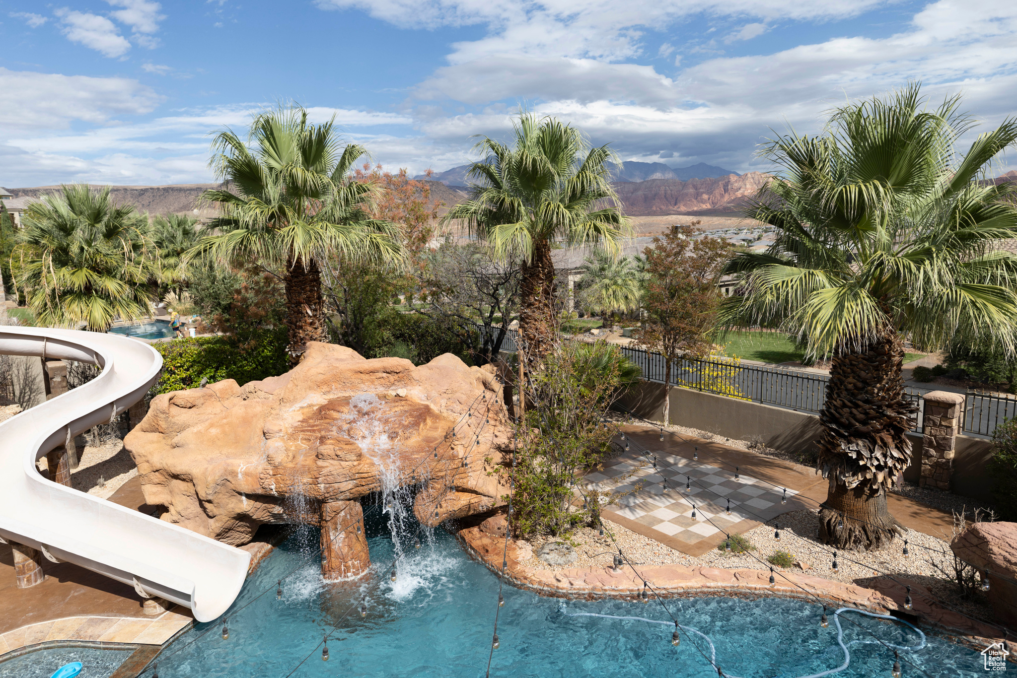 NORTHBRIDGE EST 2 - Residential