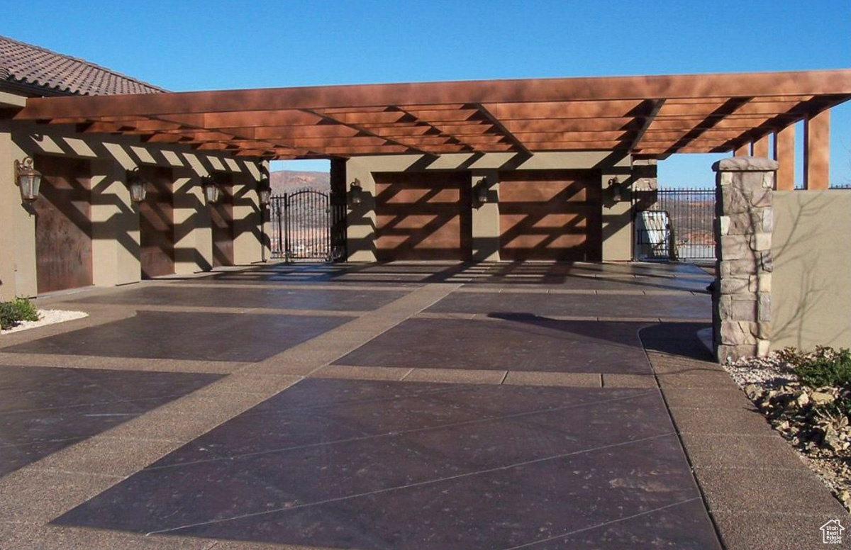 NORTHBRIDGE EST 2 - Residential