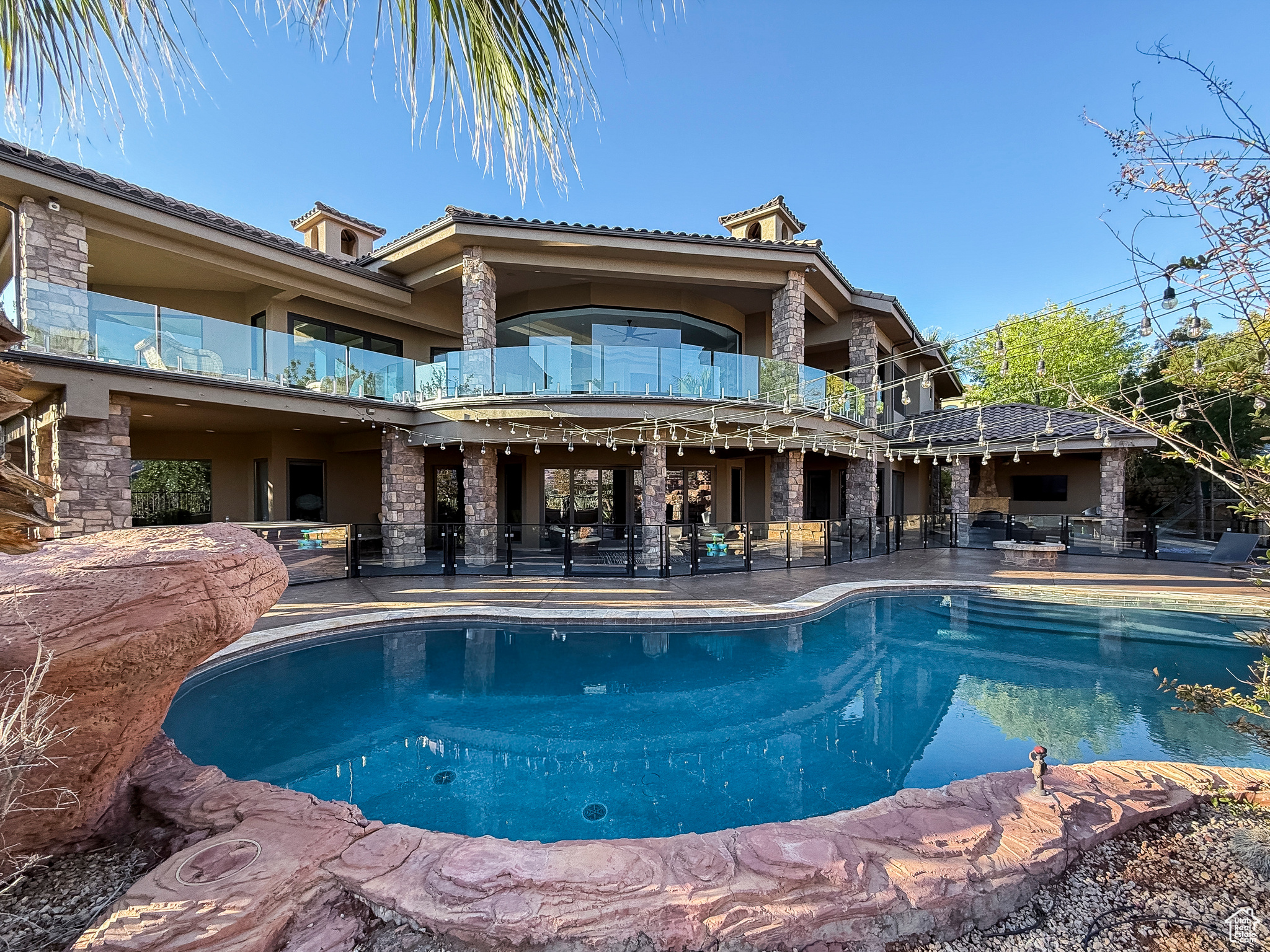 NORTHBRIDGE EST 2 - Residential