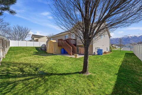Tiny photo for 2311 N 10 W, Layton, UT 84041 (MLS # 2145176)