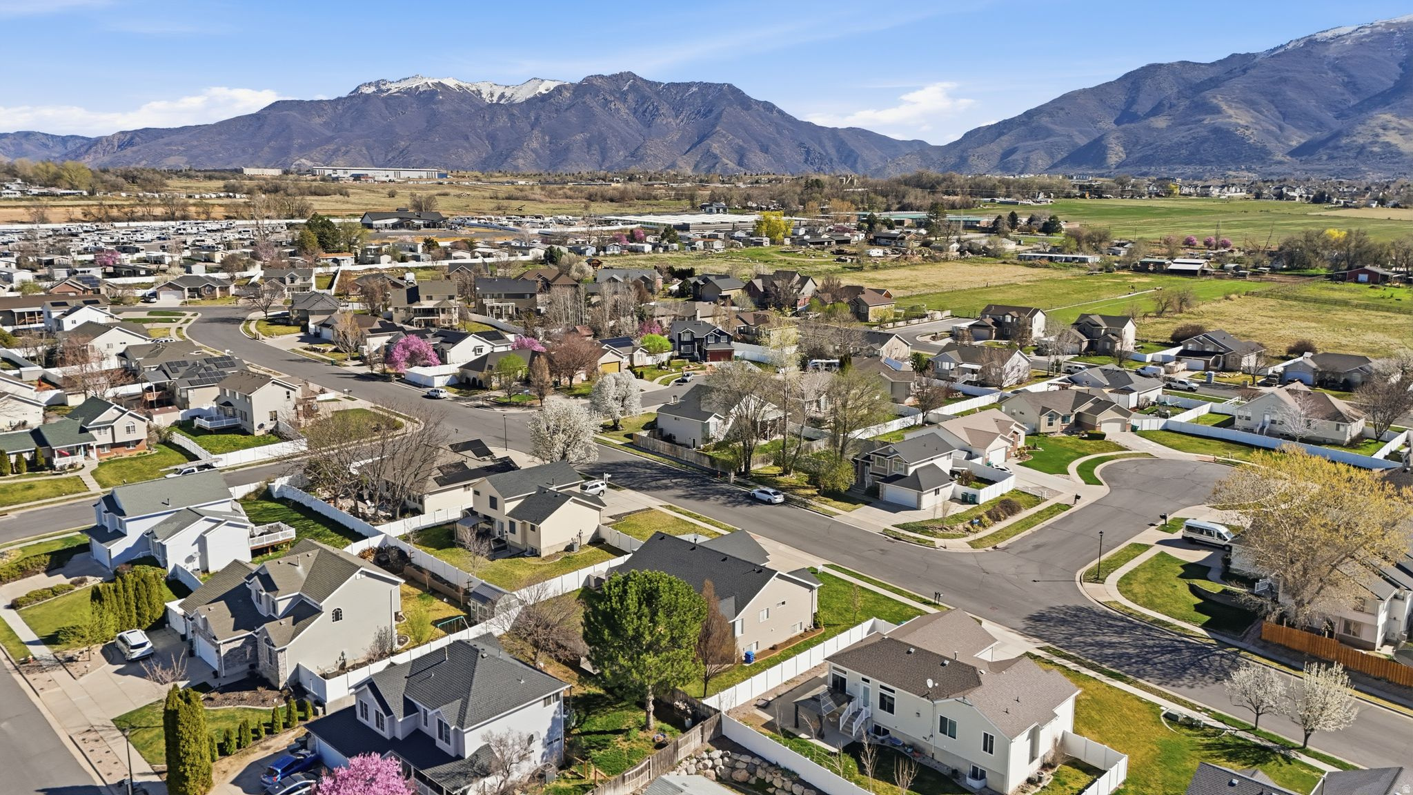 ANTELOPE HILL - Residential