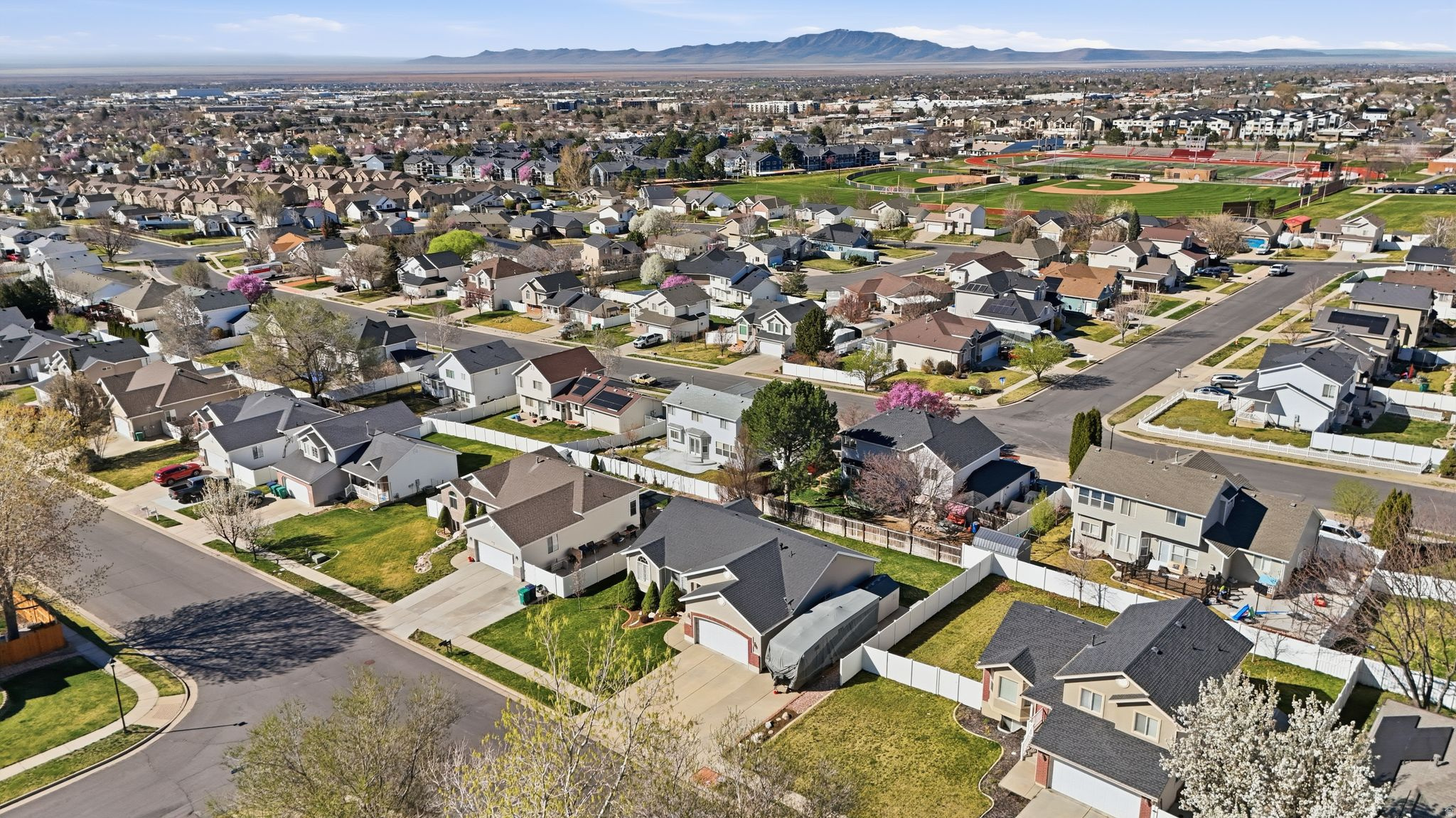 ANTELOPE HILL - Residential