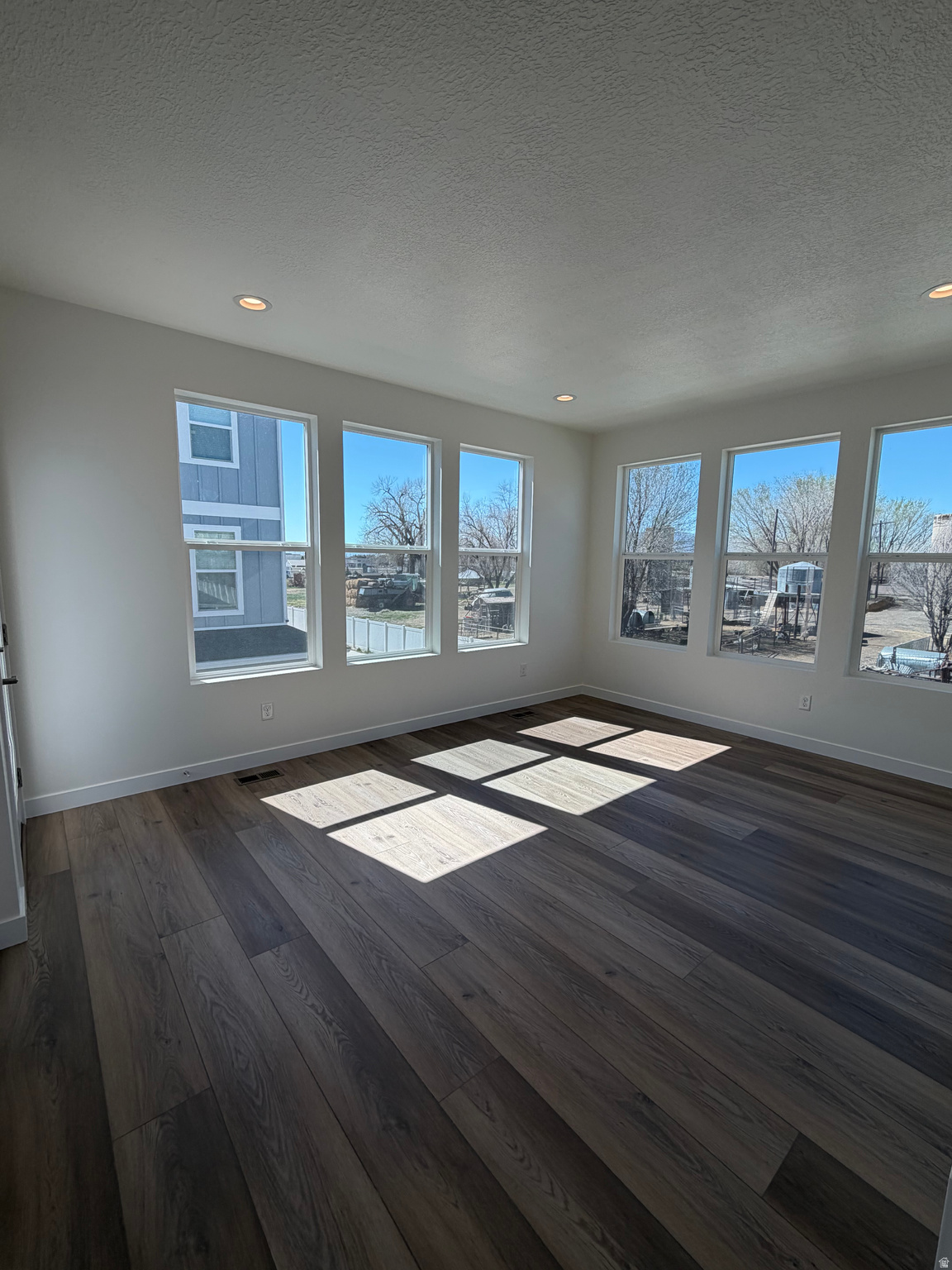 TAYSIDE FARM - Residential