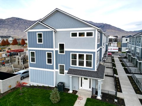 Photo of 1795 W 120 S #52, Pleasant Grove, UT 84062 (MLS # 2143786)