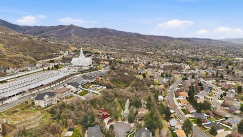 Tiny photo for 331 S 1550 E #3, Bountiful, UT 84010 (MLS # 2145568)