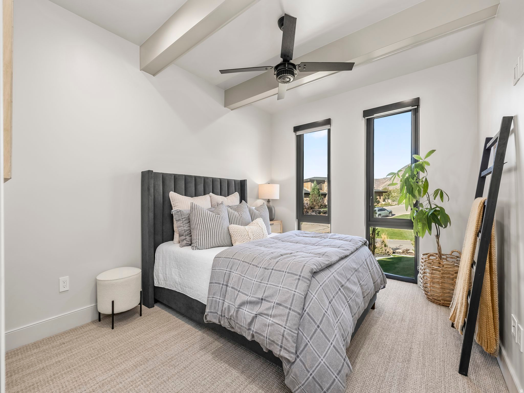 SUMMIT CREEK - Residential