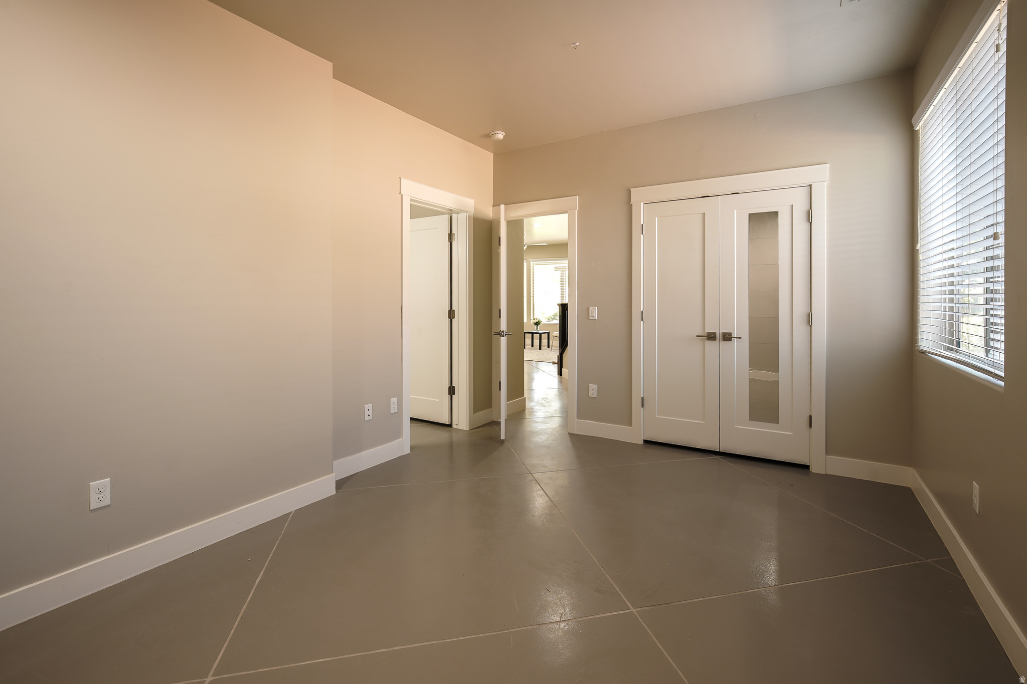 HIGH CHAPARRAL AT THE WASHINGTON BENCH - Residential