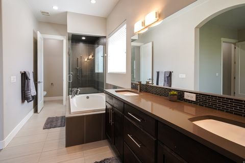 Tiny photo for 1288 E SILVER SHADOWS DR, Washington, UT 84780 (MLS # 2152492)