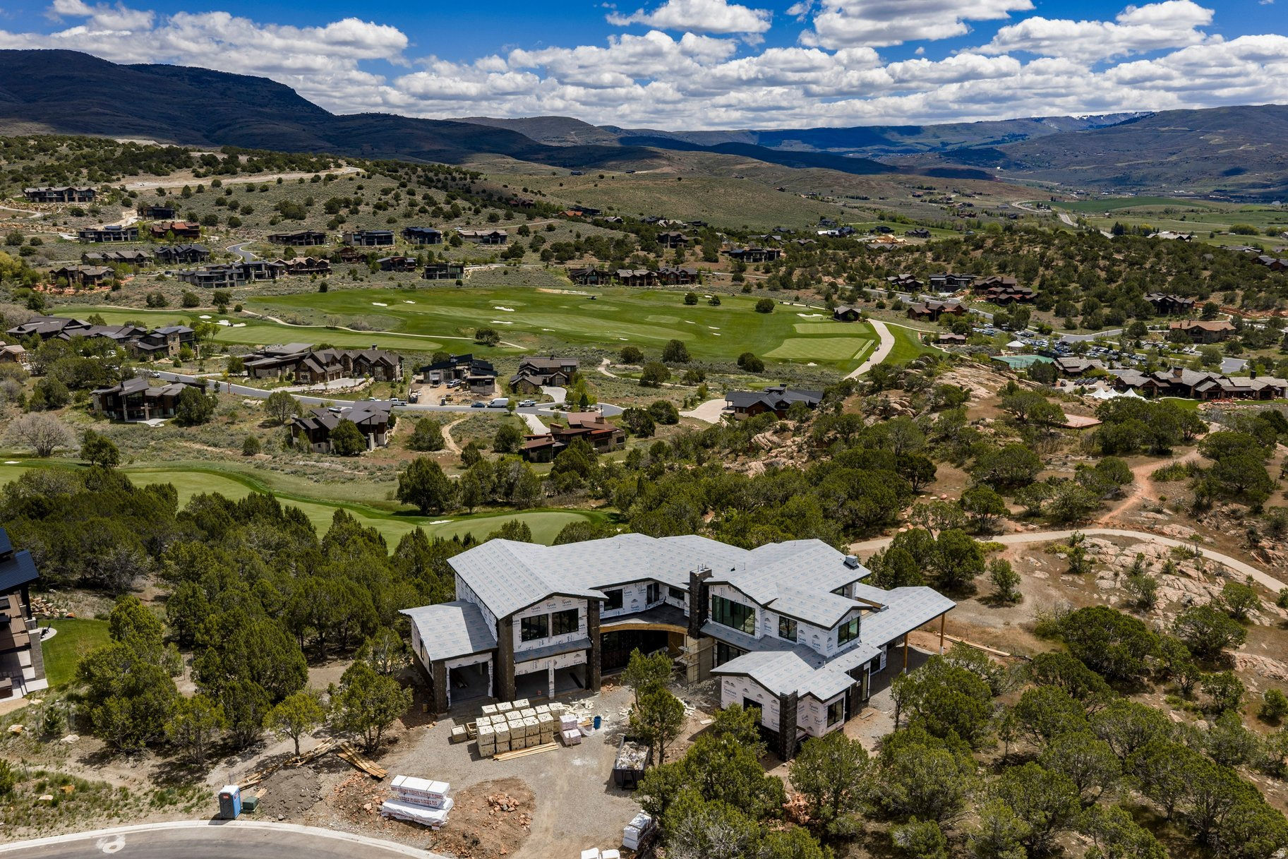 RED LEDGES - Residential