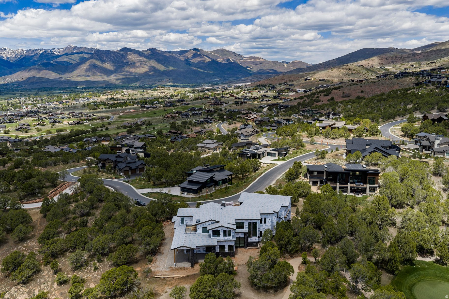 RED LEDGES - Residential