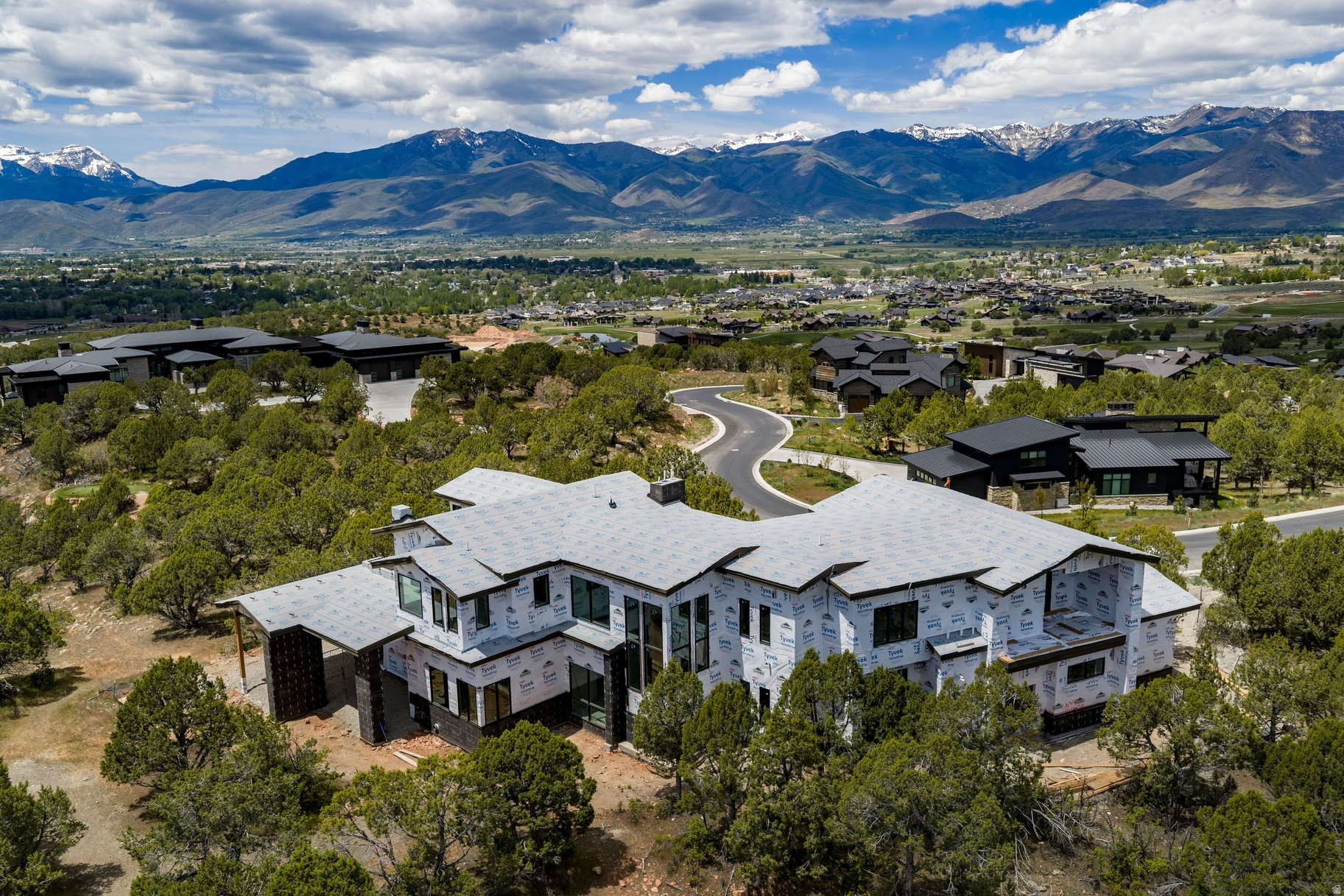 RED LEDGES - Residential