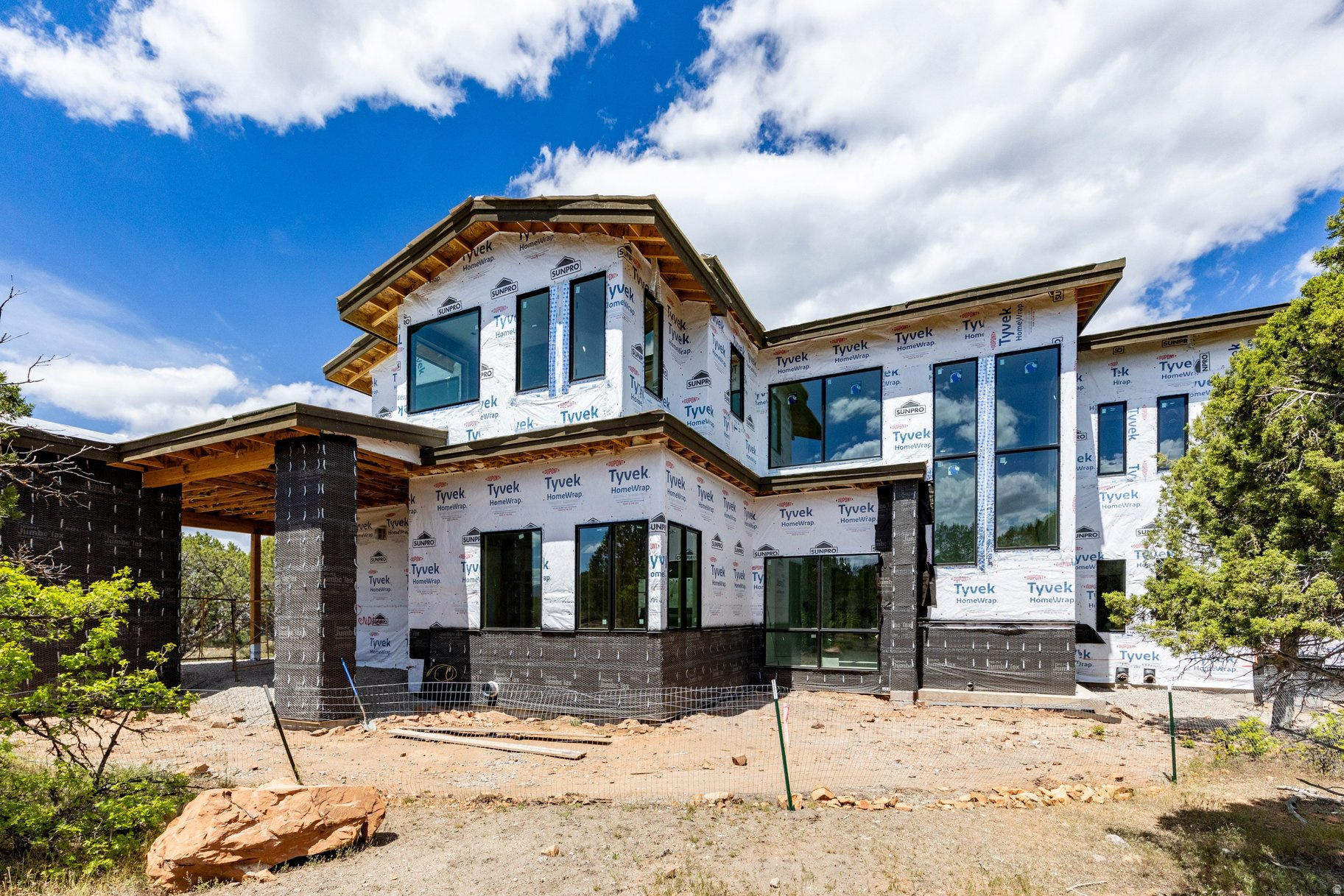 RED LEDGES - Residential
