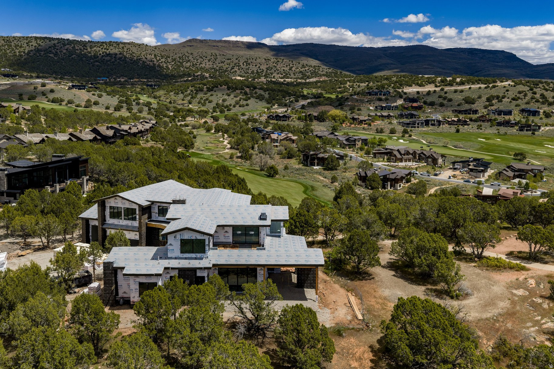 RED LEDGES - Residential