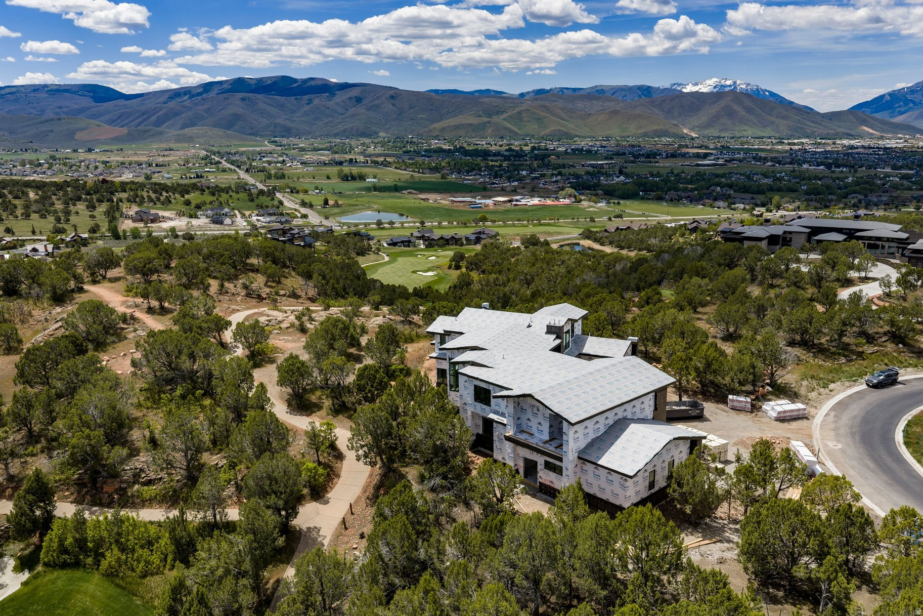 RED LEDGES - Residential
