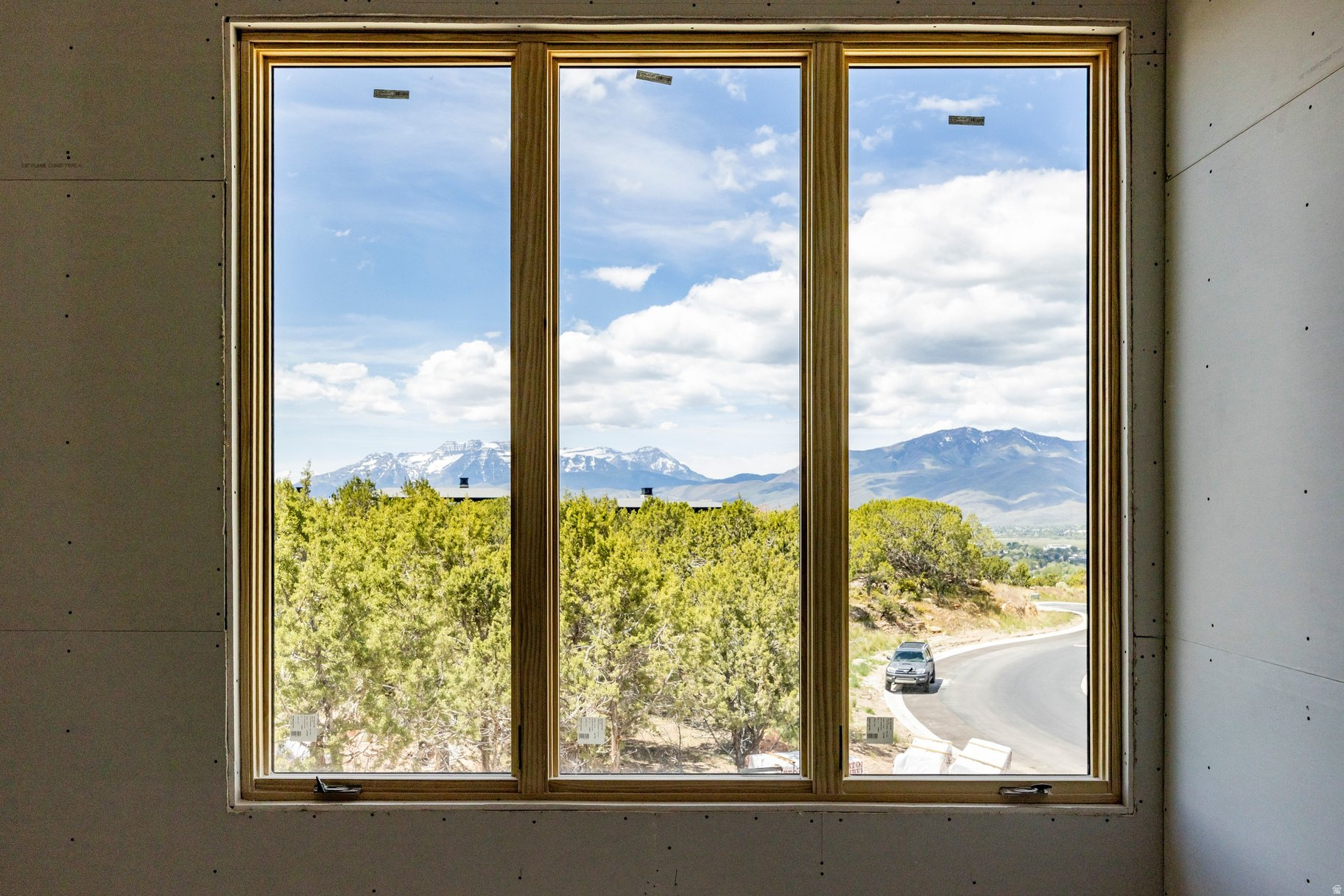 RED LEDGES - Residential