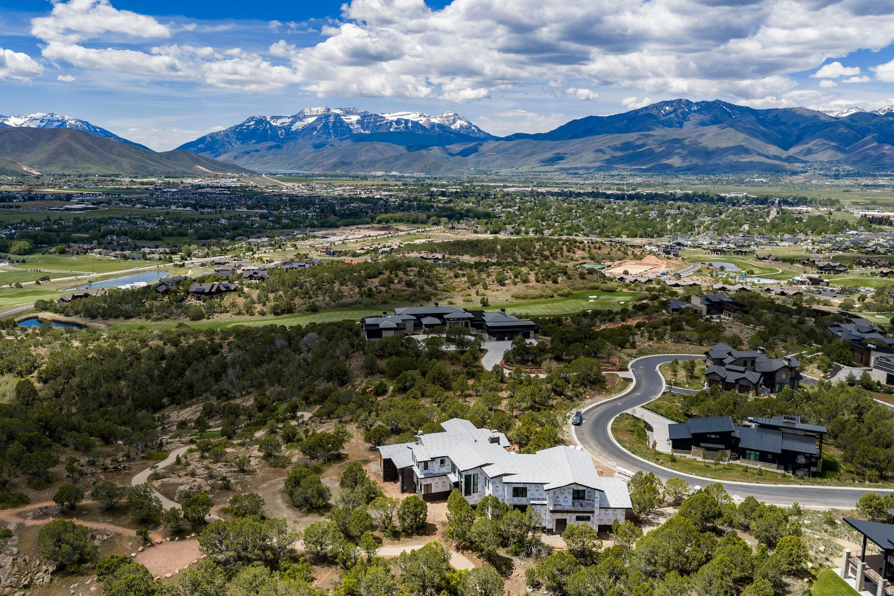 RED LEDGES - Residential