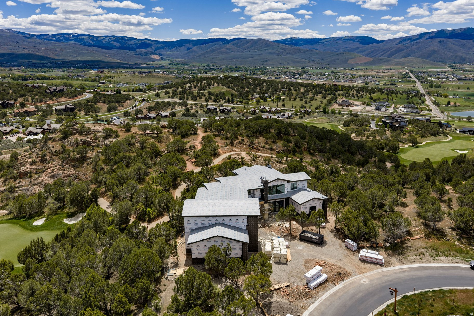 RED LEDGES - Residential