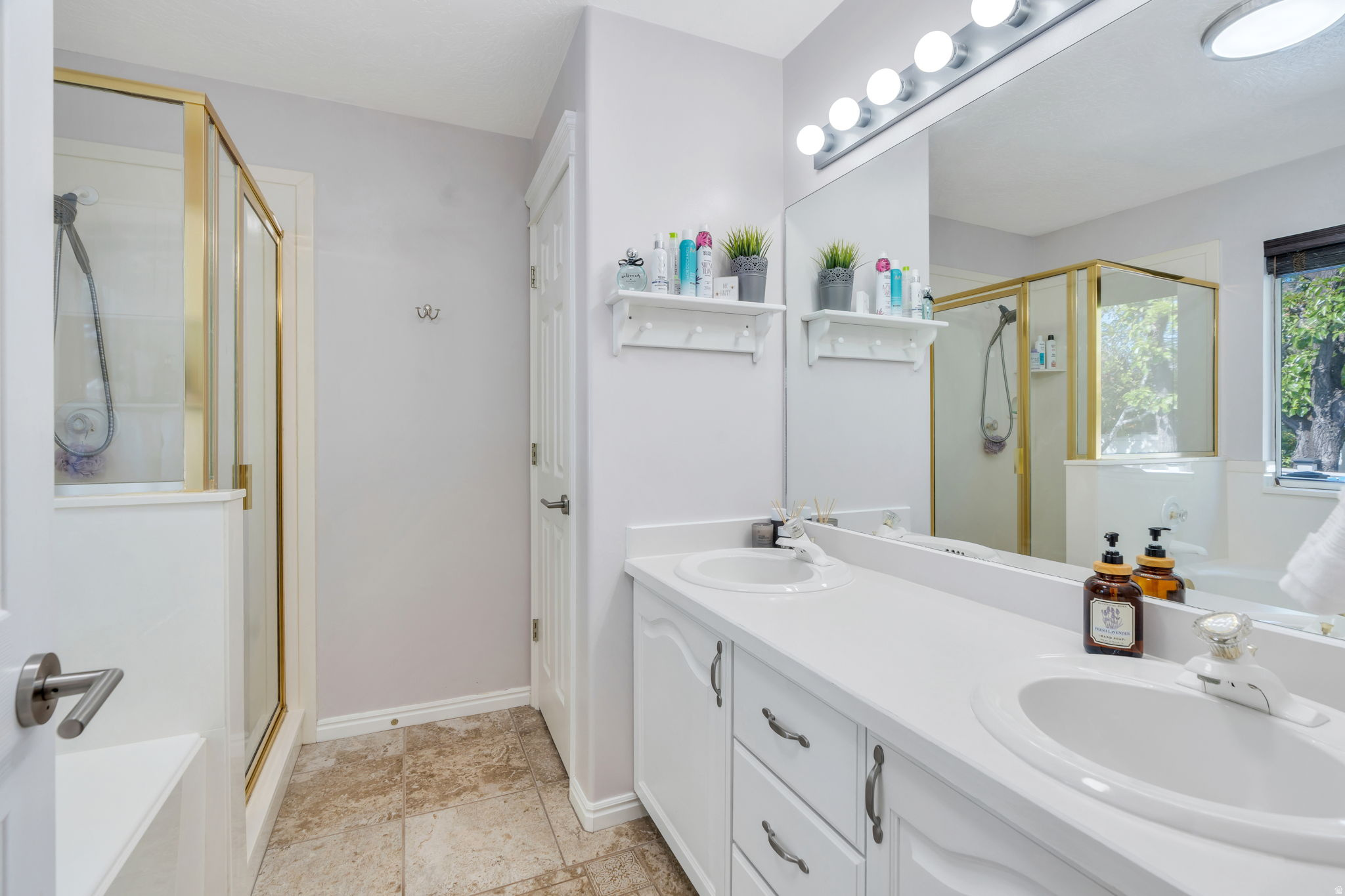 AUTUMN COVE - Residential