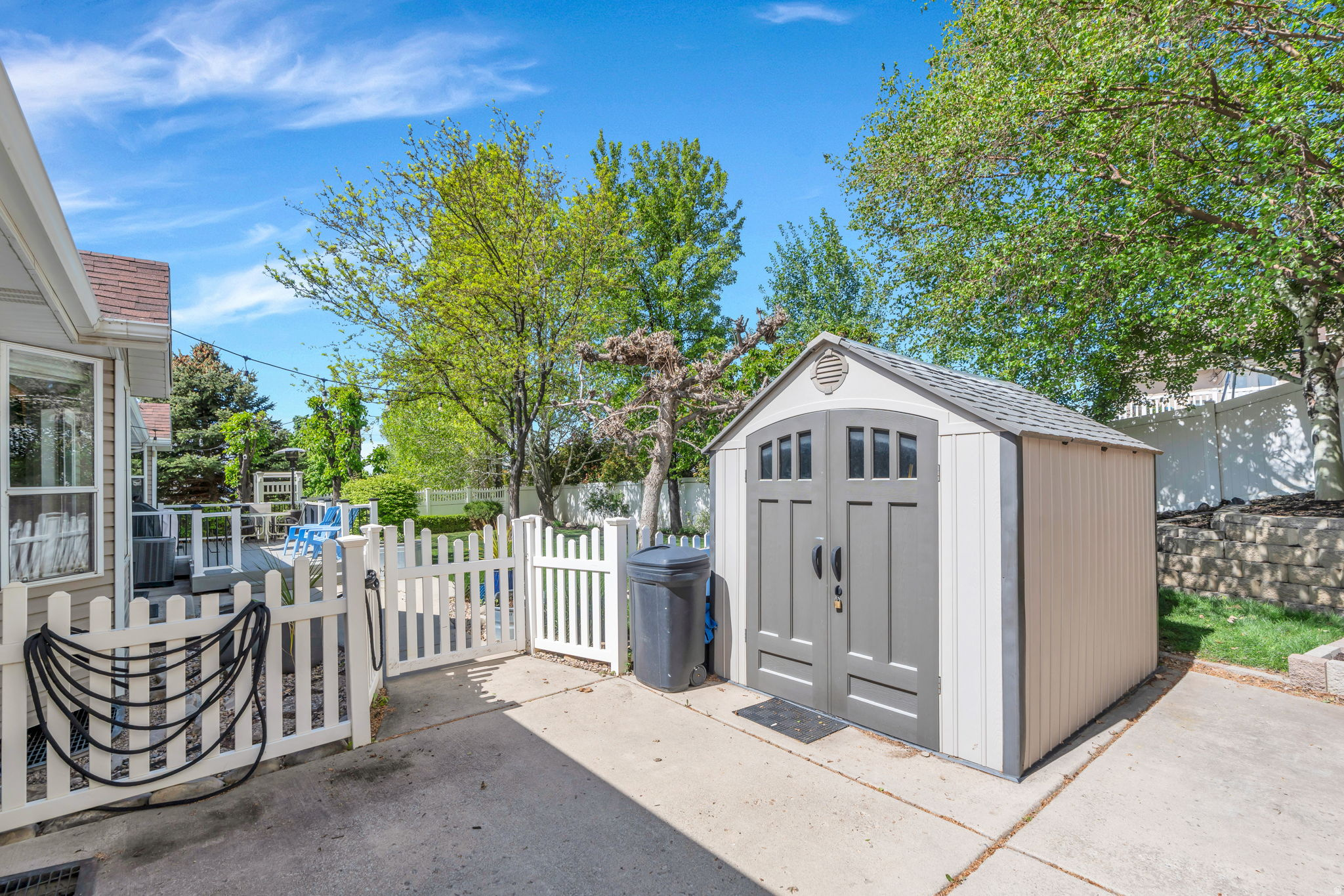 AUTUMN COVE - Residential