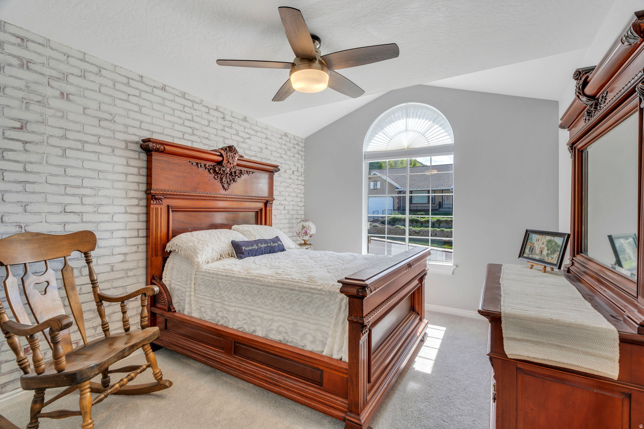 AUTUMN COVE - Residential