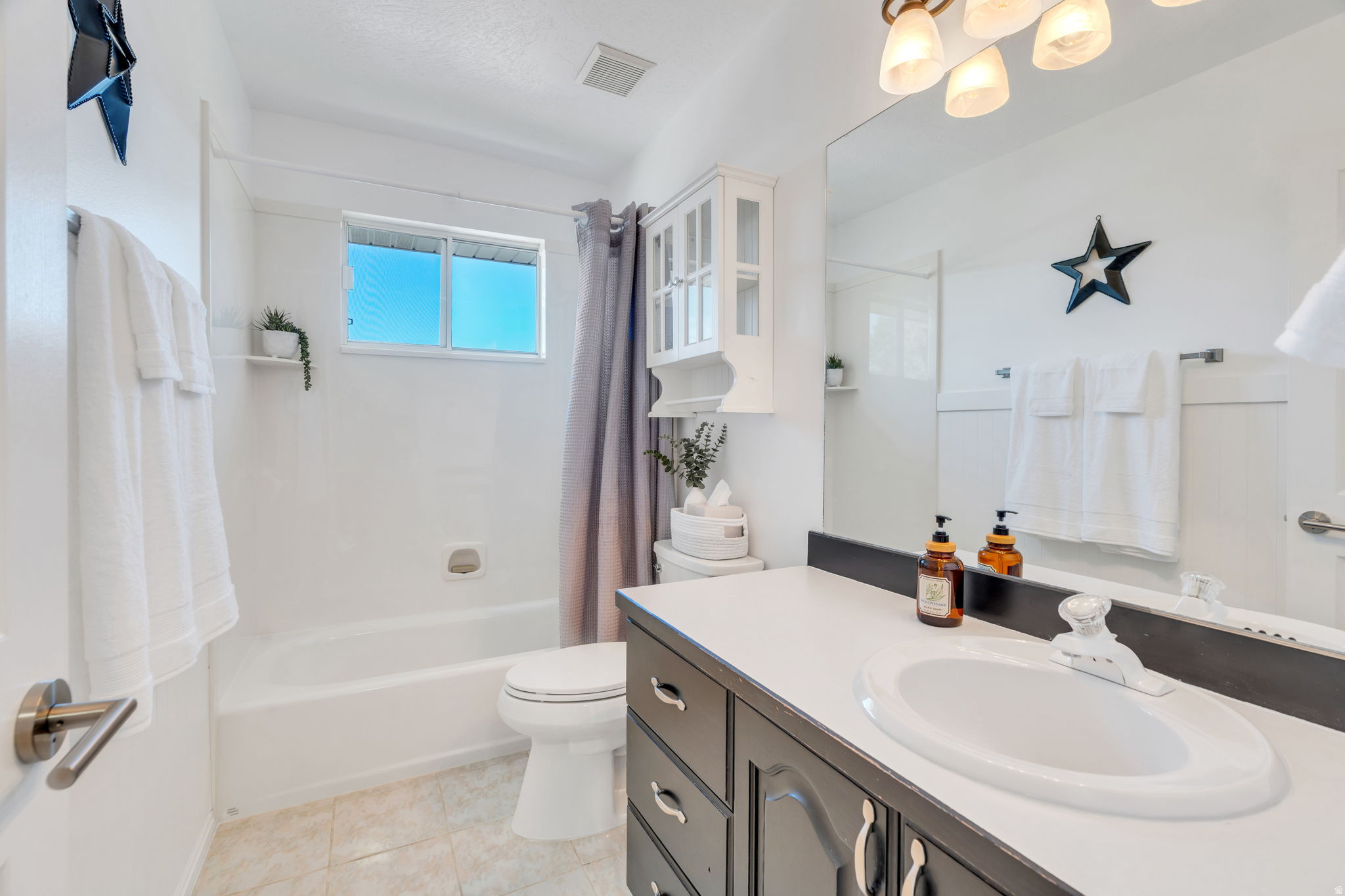 AUTUMN COVE - Residential