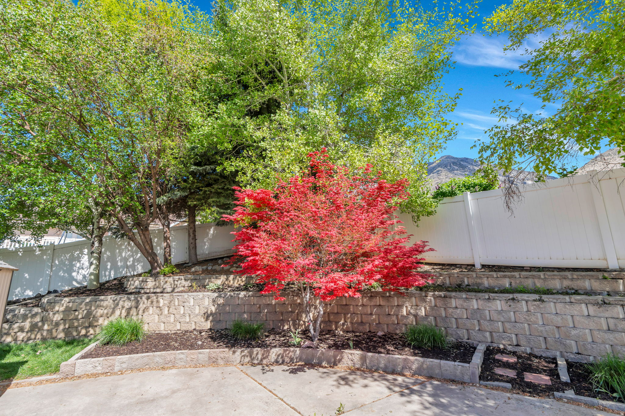 AUTUMN COVE - Residential