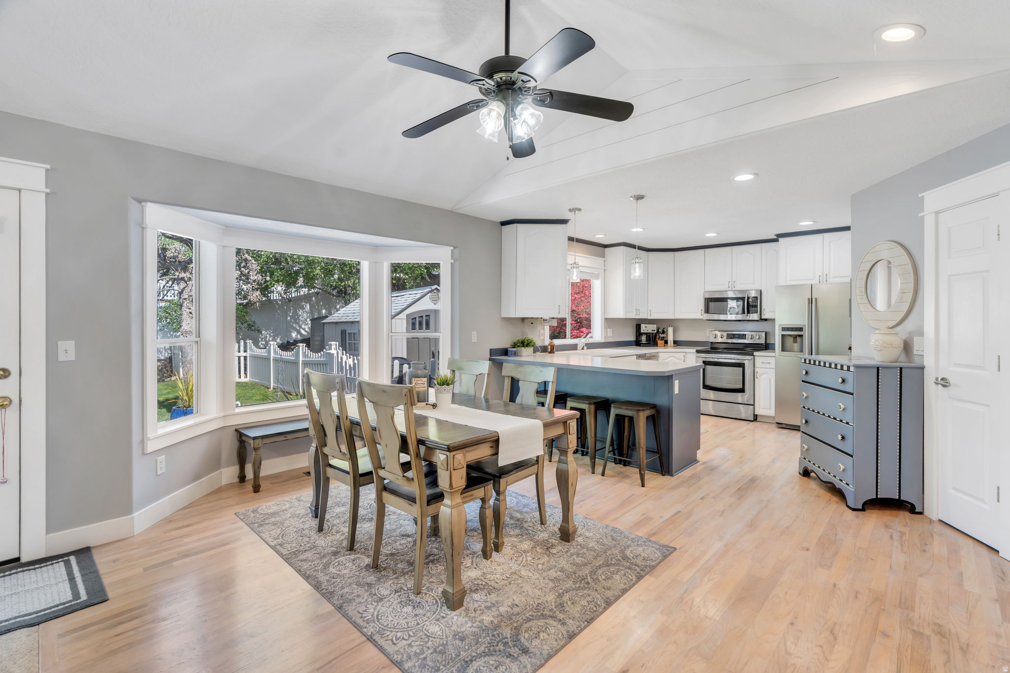 AUTUMN COVE - Residential