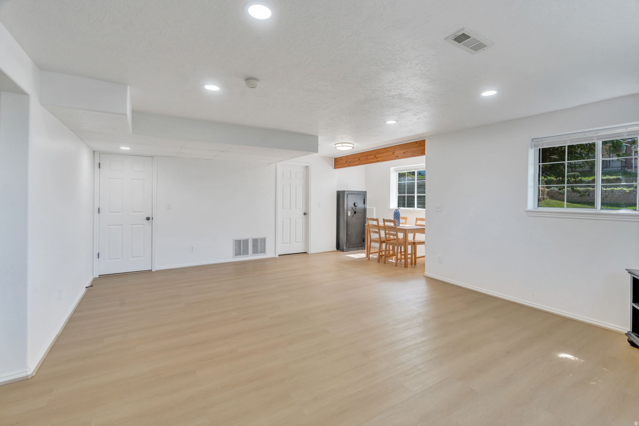 AUTUMN COVE - Residential