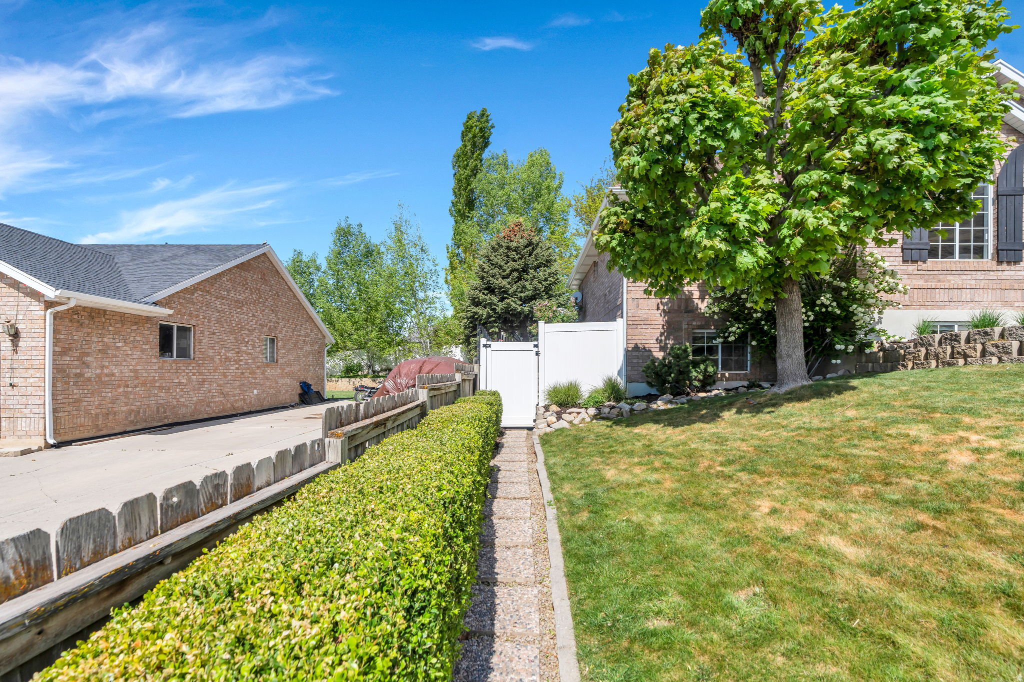 AUTUMN COVE - Residential