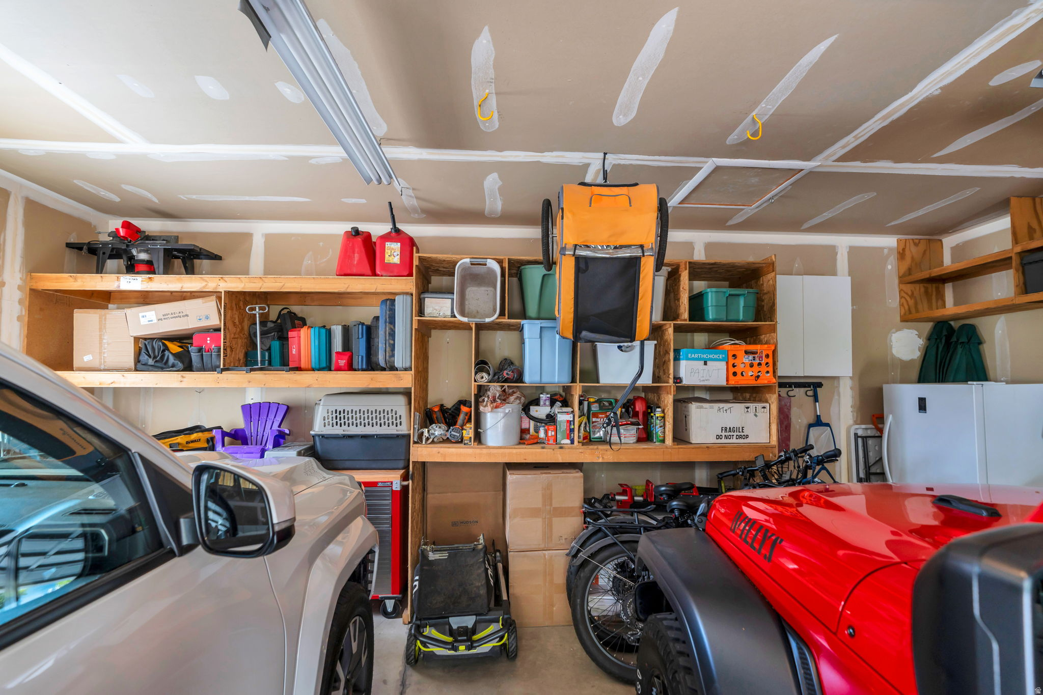 AUTUMN COVE - Residential